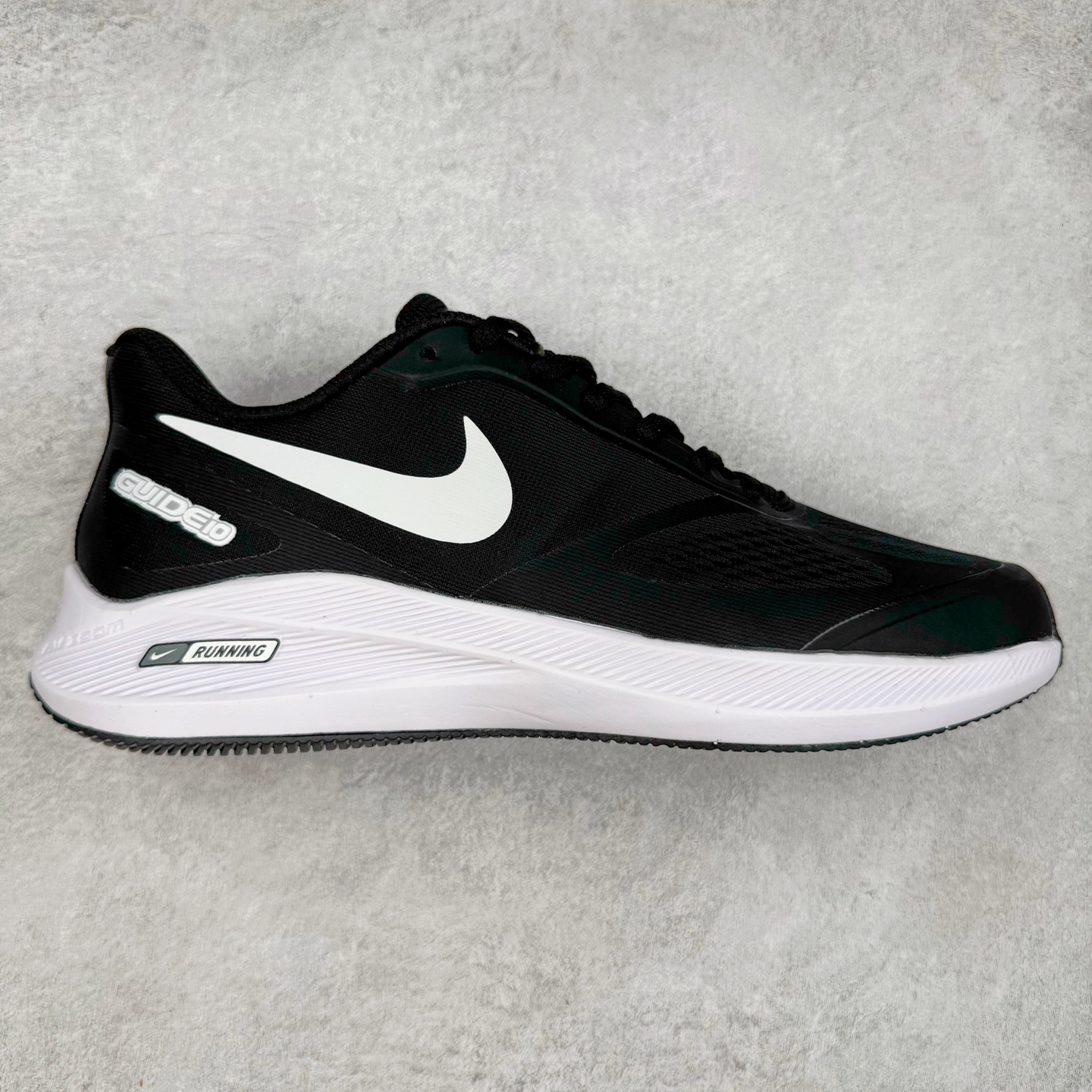 NK Air Zoom Winflo 7X 登月网面透气专业跑步鞋 采用直观设计 不论训练还是慢跑 皆可助你提升跑步表现 轻薄鞋面适合四季穿着 堪称跑步常备单品 富有支撑力 为双足提供出色包覆 足底巧搭两个 Zoom Air 缓震配置（比 Pegasus 38 多 1 个）塑就出众的回弹迈步效果 经典战马回归 值得信赖 如你添翼 伴你畅享凌跃时刻 尺码：36 36.5 37.5 38 38.5 39 40 40.5 41 42 42.5 43 44 44.5 45-选品中心