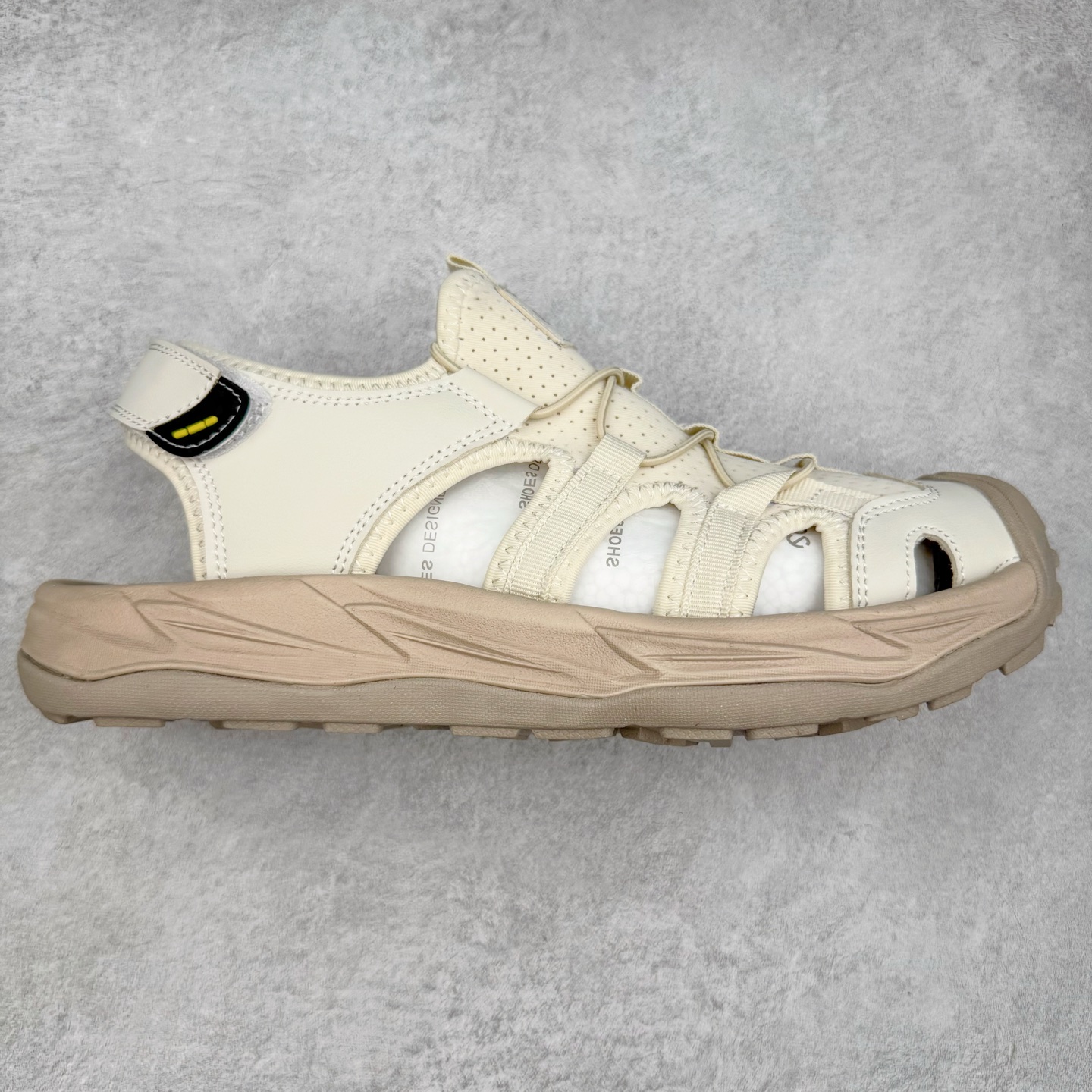 图片[4]-人气户外休闲鞋品牌-科恩Keen Uneek Flat-M 平底编织弹力穿搭溯溪涉水休闲户外凉鞋 #外贸订单出口品质#采用进口机台编制两根尼龙绳组成鞋面(快干衬里原料!!)#原装轻量级EVA中底缓震材质组合防滑橡胶外底部 夏季潮鞋,文青界的凉鞋至尊 都市机能户外品牌 KEEN 向来积极为其旗下大热鞋款 UNEEK 推出联名款，后跟为全封闭设计，快干衬里，HIGH-TRACTION橡胶外底，及轻量级EVA中底，达到轻量缓震的同时减轻重量。尺码：35 36 37 38 40 41 42 43 44 45-选品中心