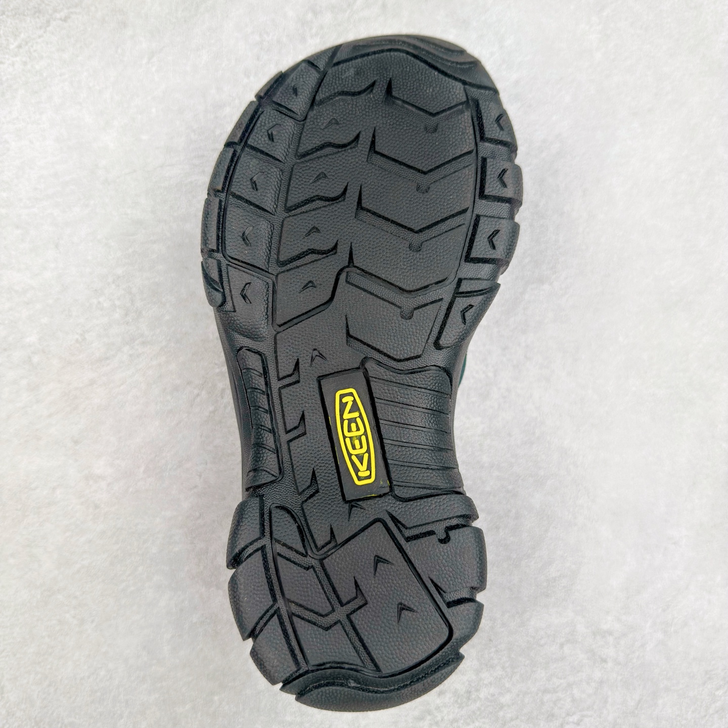 图片[9]-人气户外休闲鞋品牌-科恩Keen Uneek Flat-M 平底编织弹力穿搭溯溪涉水休闲户外凉鞋 #外贸订单出口品质#采用进口机台编制两根尼龙绳组成鞋面(快干衬里原料!!)#原装轻量级EVA中底缓震材质组合防滑橡胶外底部 夏季潮鞋,文青界的凉鞋至尊 都市机能户外品牌 KEEN 向来积极为其旗下大热鞋款 UNEEK 推出联名款，后跟为全封闭设计，快干衬里，HIGH-TRACTION橡胶外底，及轻量级EVA中底，达到轻量缓震的同时减轻重量。尺码：35 36 37 38 40 41 42 43 44 45-选品中心