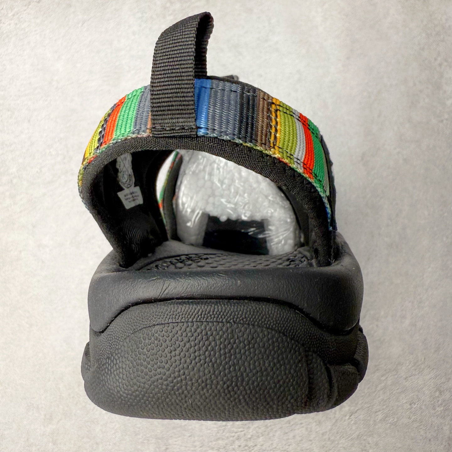 图片[8]-人气户外休闲鞋品牌-科恩Keen Uneek Flat-M 平底编织弹力穿搭溯溪涉水休闲户外凉鞋 #外贸订单出口品质#采用进口机台编制两根尼龙绳组成鞋面(快干衬里原料!!)#原装轻量级EVA中底缓震材质组合防滑橡胶外底部 夏季潮鞋,文青界的凉鞋至尊 都市机能户外品牌 KEEN 向来积极为其旗下大热鞋款 UNEEK 推出联名款，后跟为全封闭设计，快干衬里，HIGH-TRACTION橡胶外底，及轻量级EVA中底，达到轻量缓震的同时减轻重量。尺码：35 36 37 38 40 41 42 43 44 45-选品中心