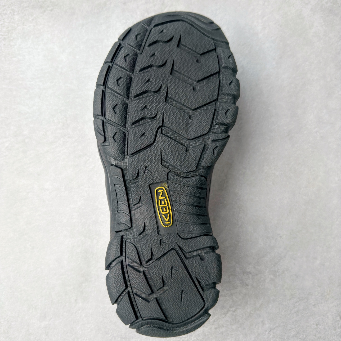 图片[9]-人气户外休闲鞋品牌-科恩Keen Uneek Flat-M 平底编织弹力穿搭溯溪涉水休闲户外凉鞋 #外贸订单出口品质#采用进口机台编制两根尼龙绳组成鞋面(快干衬里原料!!)#原装轻量级EVA中底缓震材质组合防滑橡胶外底部 夏季潮鞋,文青界的凉鞋至尊 都市机能户外品牌 KEEN 向来积极为其旗下大热鞋款 UNEEK 推出联名款，后跟为全封闭设计，快干衬里，HIGH-TRACTION橡胶外底，及轻量级EVA中底，达到轻量缓震的同时减轻重量。尺码：35 36 37 38 40 41 42 43 44 45-选品中心