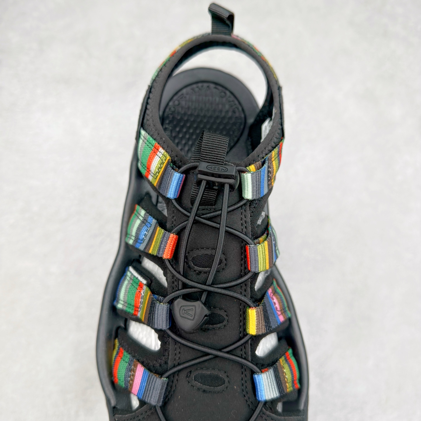 图片[5]-人气户外休闲鞋品牌-科恩Keen Uneek Flat-M 平底编织弹力穿搭溯溪涉水休闲户外凉鞋 #外贸订单出口品质#采用进口机台编制两根尼龙绳组成鞋面(快干衬里原料!!)#原装轻量级EVA中底缓震材质组合防滑橡胶外底部 夏季潮鞋,文青界的凉鞋至尊 都市机能户外品牌 KEEN 向来积极为其旗下大热鞋款 UNEEK 推出联名款，后跟为全封闭设计，快干衬里，HIGH-TRACTION橡胶外底，及轻量级EVA中底，达到轻量缓震的同时减轻重量。尺码：35 36 37 38 40 41 42 43 44 45-选品中心