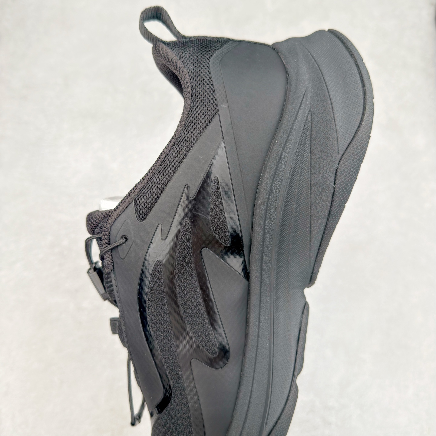 图片[7]-DESCENTE Enerzite GORE-TEX 迪桑特舒适百搭减震防水回弹低帮跑步鞋 DESCENTE（迪桑特）创立于1935年，品牌名取自法语词汇，意为“滑降”。品牌箭头标识代表滑雪的三种技术“高速直线滑行”、“穿越”和“侧滑”，也寓意品牌在打造高端专业运动产品中不断追求完美的创新精神，致力于成为中国高端专业滑雪、综训、女子、铁人三项、高尔夫的第一品牌。尺码：36 36.5 37 38 38.5 39 40 40.5 41 42 42.5 43 44 44.5 45-选品中心