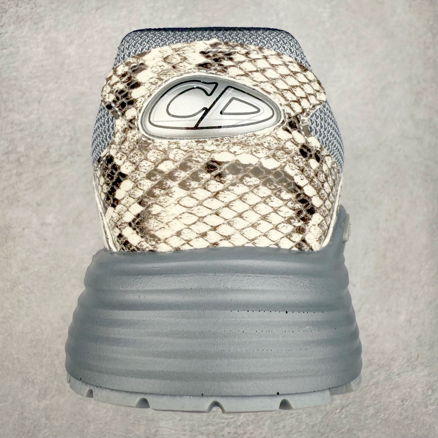 图片[8]-＃福利特价 Dior B30 迪奥网眼织物低帮运动休闲鞋 该款系列采用黑网色眼织物白和色科技料面精心制 作饰以反光“CD30”图形标志 外格轻盈的刻雕效果橡胶鞋搭底配标志性点的缀提升格调 内弹部力细节塑造想理的舒适穿着体验可与各休式闲造型配搭 彰显尚时现代的运风动范 尺码：36 37 35 39 40 41 42 43 44 45-选品中心