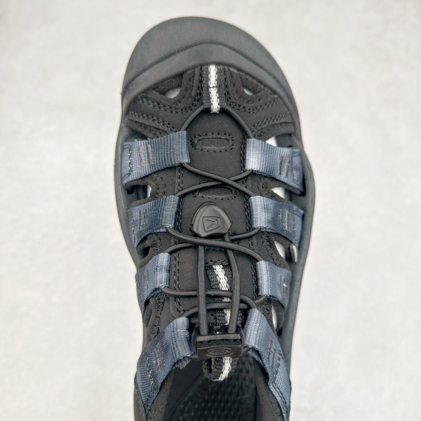 图片[4]-人气户外休闲鞋品牌-科恩Keen Uneek Flat-M 平底编织弹力穿搭溯溪涉水休闲户外凉鞋 #外贸订单出口品质#采用进口机台编制两根尼龙绳组成鞋面(快干衬里原料!!)#原装轻量级EVA中底缓震材质组合防滑橡胶外底部 夏季潮鞋,文青界的凉鞋至尊 都市机能户外品牌 KEEN 向来积极为其旗下大热鞋款 UNEEK 推出联名款，后跟为全封闭设计，快干衬里，HIGH-TRACTION橡胶外底，及轻量级EVA中底，达到轻量缓震的同时减轻重量。尺码：35 36 37 38 40 41 42 43 44 45-选品中心