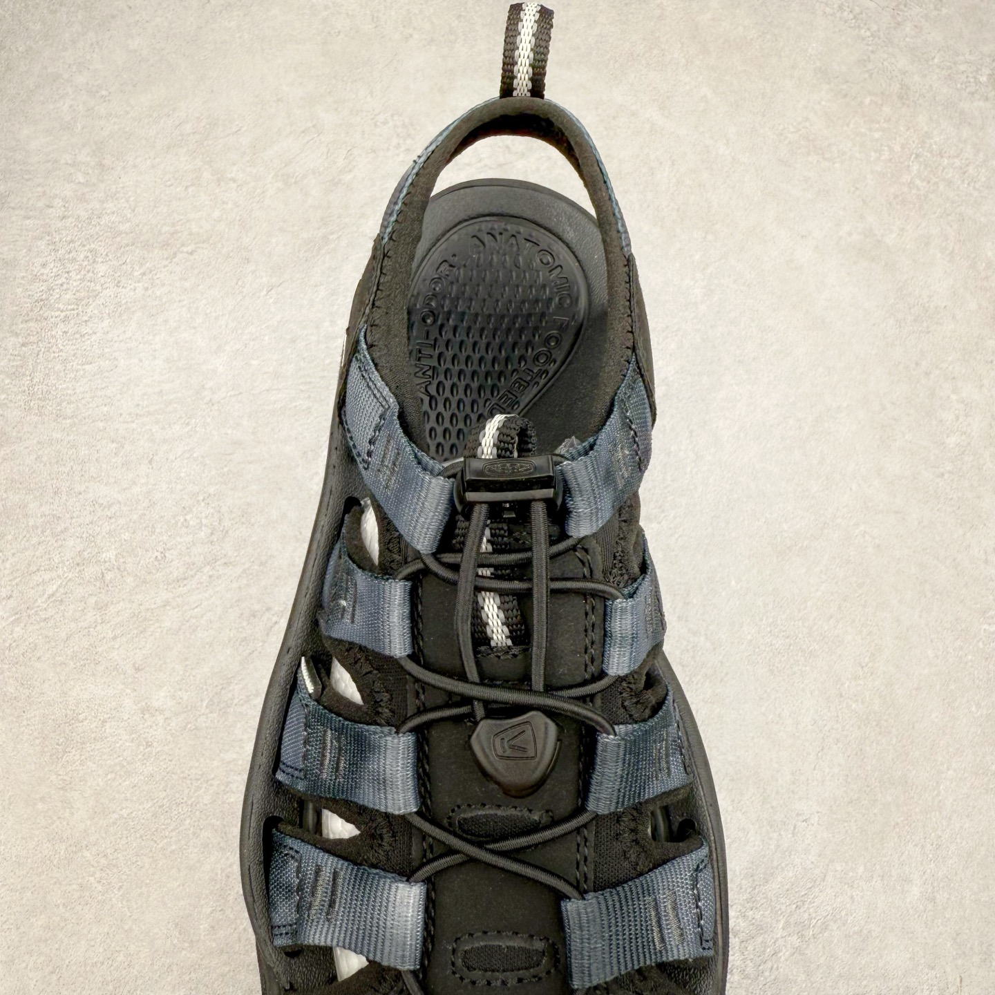 图片[5]-人气户外休闲鞋品牌-科恩Keen Uneek Flat-M 平底编织弹力穿搭溯溪涉水休闲户外凉鞋 #外贸订单出口品质#采用进口机台编制两根尼龙绳组成鞋面(快干衬里原料!!)#原装轻量级EVA中底缓震材质组合防滑橡胶外底部 夏季潮鞋,文青界的凉鞋至尊 都市机能户外品牌 KEEN 向来积极为其旗下大热鞋款 UNEEK 推出联名款，后跟为全封闭设计，快干衬里，HIGH-TRACTION橡胶外底，及轻量级EVA中底，达到轻量缓震的同时减轻重量。尺码：35 36 37 38 40 41 42 43 44 45-选品中心