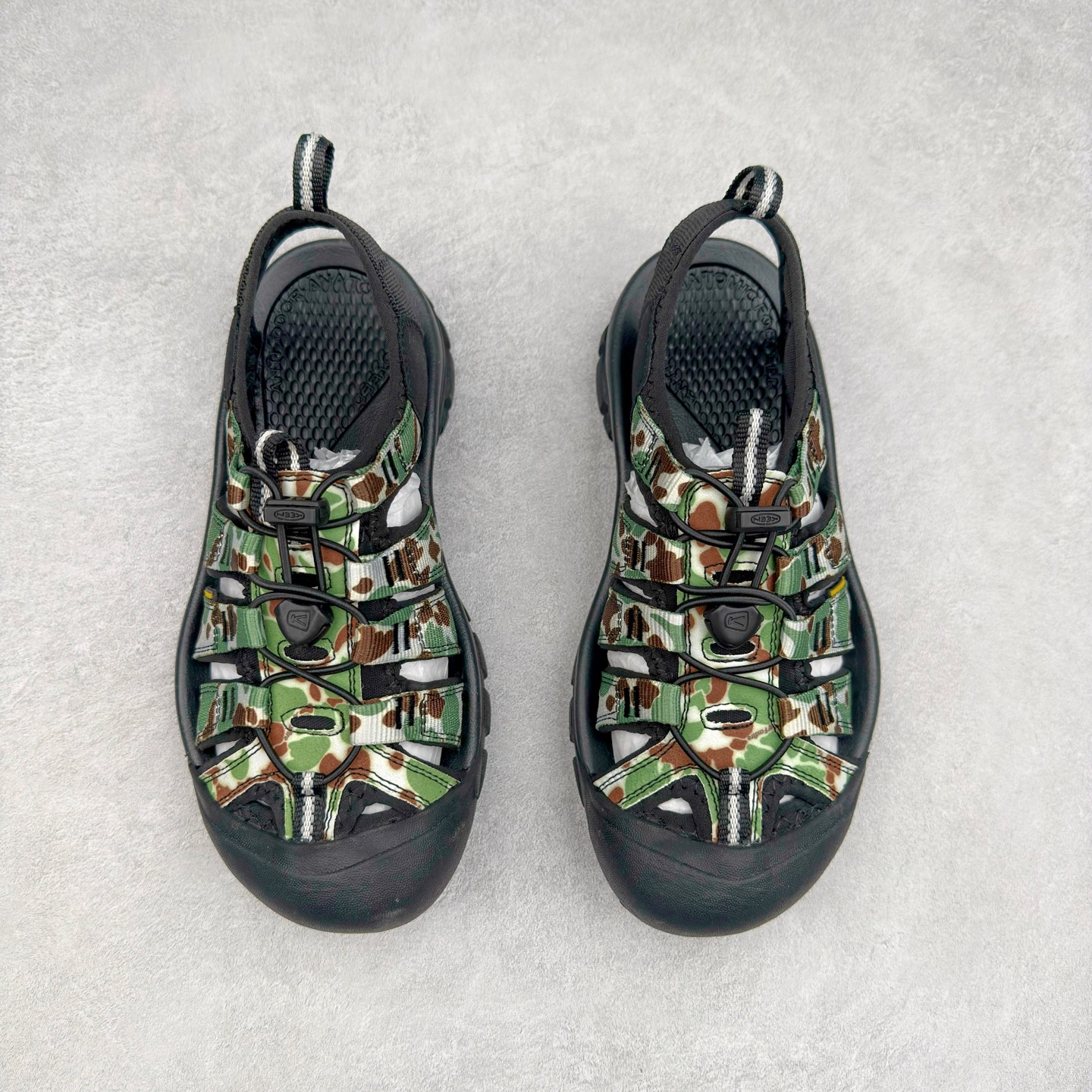 图片[2]-人气户外休闲鞋品牌-科恩Keen Uneek Flat-M 平底编织弹力穿搭溯溪涉水休闲户外凉鞋 #外贸订单出口品质#采用进口机台编制两根尼龙绳组成鞋面(快干衬里原料!!)#原装轻量级EVA中底缓震材质组合防滑橡胶外底部 夏季潮鞋,文青界的凉鞋至尊 都市机能户外品牌 KEEN 向来积极为其旗下大热鞋款 UNEEK 推出联名款，后跟为全封闭设计，快干衬里，HIGH-TRACTION橡胶外底，及轻量级EVA中底，达到轻量缓震的同时减轻重量。尺码：35 36 37 38 40 41 42 43 44 45-选品中心