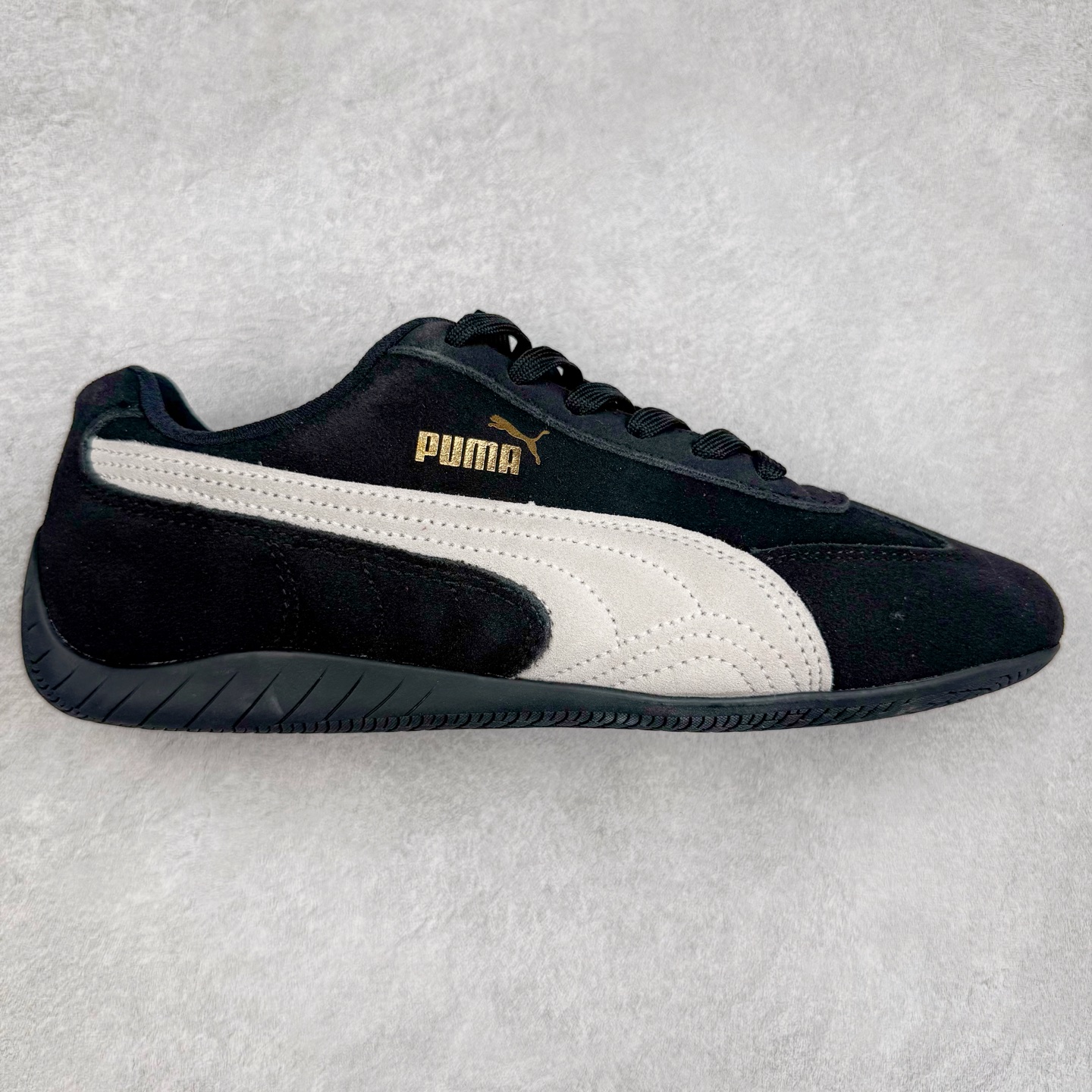 ＃纯原盲盒福利 PUMA Speedca OG 彪马极速赛车系列低帮德训风拼接复古百搭休闲运动赛车鞋 白菜价亏本清仓套现转新款 机不可失 好好把握 随机一双 只选尺码 商品款式均为上架顶级款式 单品零售价格2×× 保证稳赚不赔 无通货 无烂货 会有轻微瑕疵的情况 友情提醒 买到是亏还是赚 每个人定义不同福袋闷包理论上和赌博心理相同玩的就是惊喜 玩的就是心跳活动商品无严重质量问题不退换‼️尺码：35 36 36.5 37 38 38.5 39 40 40.5 41 42 42.5 43 44 44.5 45-选品中心