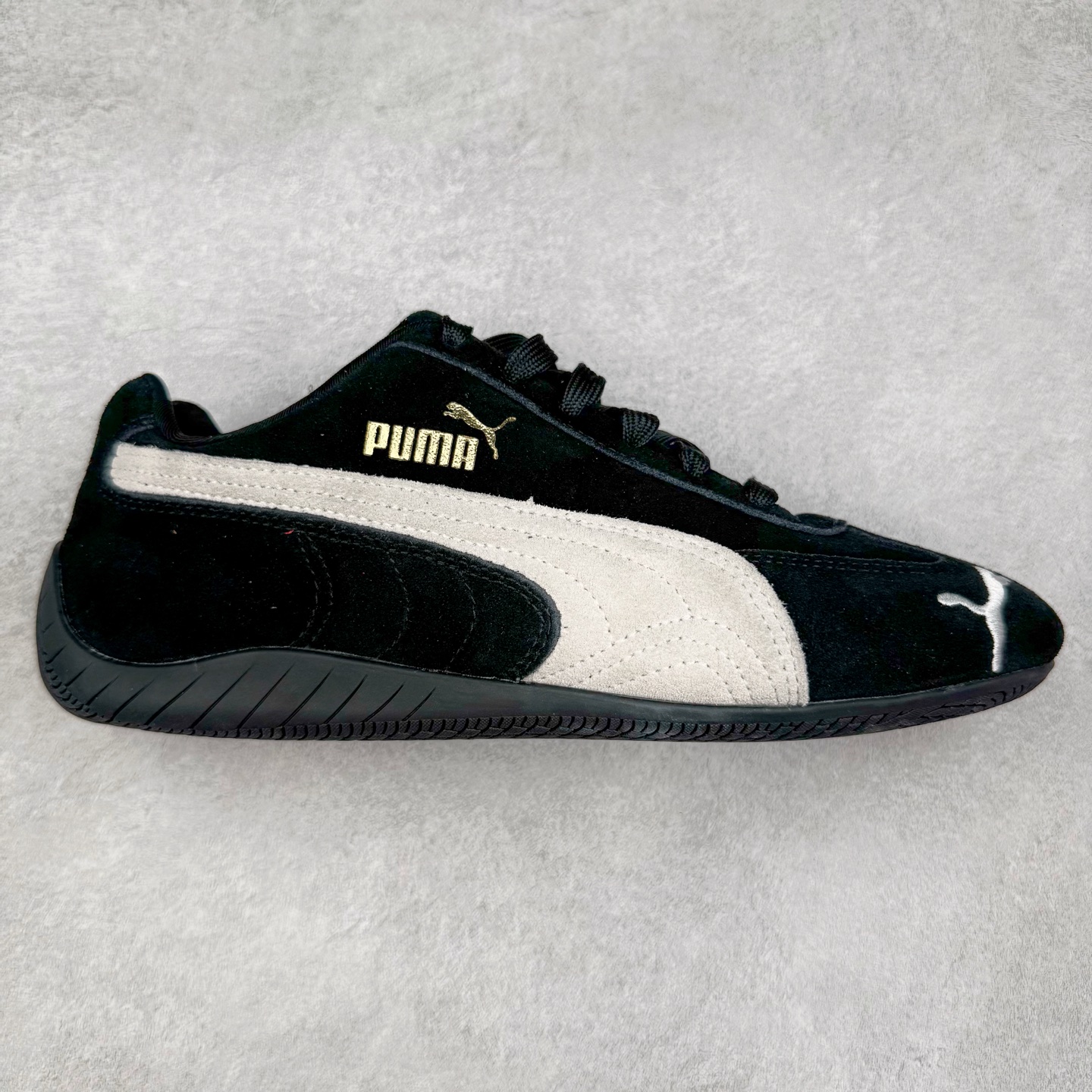 ＃纯原盲盒福利 PUMA Speedca OG 彪马极速赛车系列低帮德训风拼接复古百搭休闲运动赛车鞋 白菜价亏本清仓套现转新款 机不可失 好好把握 随机一双 只选尺码 商品款式均为上架顶级款式 单品零售价格2×× 保证稳赚不赔 无通货 无烂货 会有轻微瑕疵的情况 友情提醒 买到是亏还是赚 每个人定义不同福袋闷包理论上和赌博心理相同玩的就是惊喜 玩的就是心跳活动商品无严重质量问题不退换‼️尺码：35 36 36.5 37 38 38.5 39 40 40.5 41 42 42.5 43 44 44.5 45-选品中心