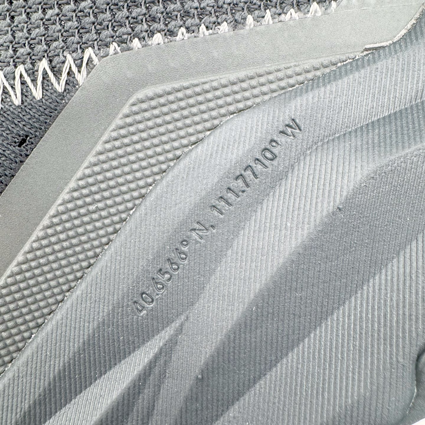 图片[12]-＃纯原 Altra OLYMPUS 6 奥创奥林匹斯六代舒适百搭防滑耐磨低帮户外跑步鞋 2009年，长跑精英运动员Golden Harper在美国犹他州创立了“Altra Footwear”，跑鞋特点是采用舒适的FootShape™M（很适鞋楦）设计和独特的BalancedCushioning™（平衡缓冲）技术，帮助遭受伤病困扰的跑者回归跑步，从而迅速积累起良好的口碑。2011年品牌迅速发展，屡获大奖。2015年开始不仅占据全美跑鞋前十，足迹更是遍布全球。2016年Altra正式进入中国市场，凭借独特的品牌风格以及出色的性能表现，三年来获得越来越多普通跑者的喜爱。销售业绩增长迅速，成为中国越野跑市场占有量前三的跑鞋品牌。实拍调校N版已经零色差零失真 百分百还原实物色彩所见即所得 不存在货不对板色差等低级问题 选购参考实物拍摄 不混卖不参货 只用心做好货严格选品 承诺混一赔十 尺码：39 40 40.5 41 42 42.5 43 44 44.5 45-选品中心