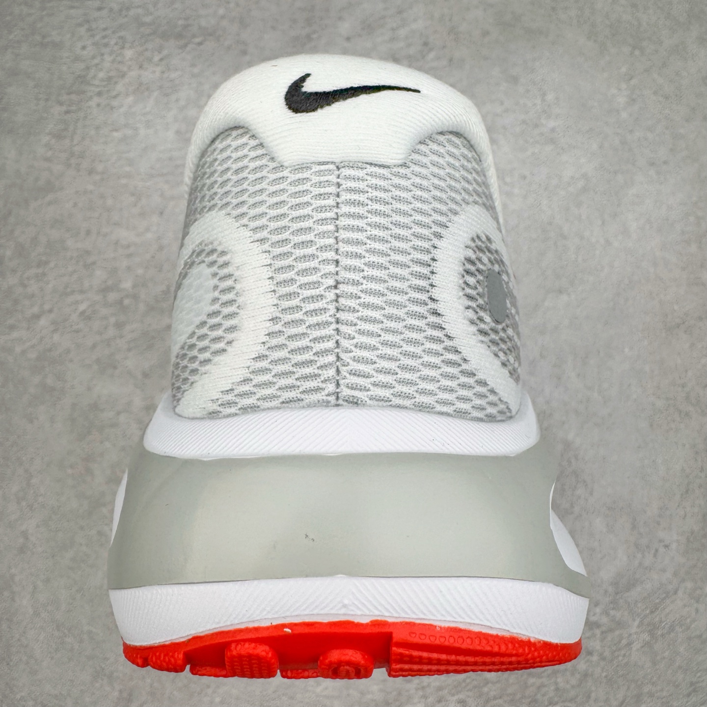 图片[8]-＃TG纯原 NK Journey Run 旅程慢跑系列低帮轻质缓震休闲运动公路跑步鞋 FN0228-106 采用科技织法轻盈织物合成鞋面材质 搭载柔软厚实ComfiRide 泡绵缓震组合外置防滑耐磨橡胶底片 穿上 Journey Run 公路跑步鞋 尽情畅跑 享受每一步的风景 搭载柔软厚实的 ComfiRide 泡绵缓震配置 助你征服充满挑战的路面 大步流星 微笑前行 该鞋款舒适非凡 让你爱不释脚 尺码：35.5 36 36.5 37.5 38 38.5 39 40 40.5 41 42 42.5 43 44 44.5 45-选品中心