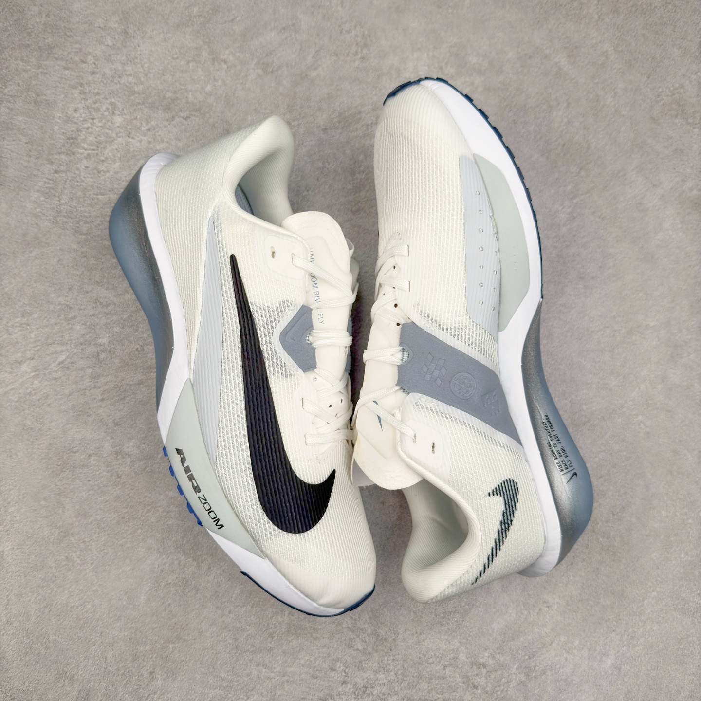 图片[3]-NK AIR Zoom RIVALFLY FK4代系列轻量飞织低帮休闲运动慢跑鞋 整体设计采用流线型的轻质工程网眼材质构成鞋面 并与其他 Running 旗舰鞋款同样搭载全脚掌 ZoomX 缓冲中底 搭配 Pebax 物料与橡胶外底 ZoomX StreakFly 首发配色以Prototype呈现 其灵感是来自开发期间的磨损测试 透过编号的标记与内侧的预期跑步距离突出研发过程 货号：FV6040-102 尺码：36 36.5 37.5 38 38.5 39 40 40.5 41 42 42.5 43 44 44.5 45-选品中心