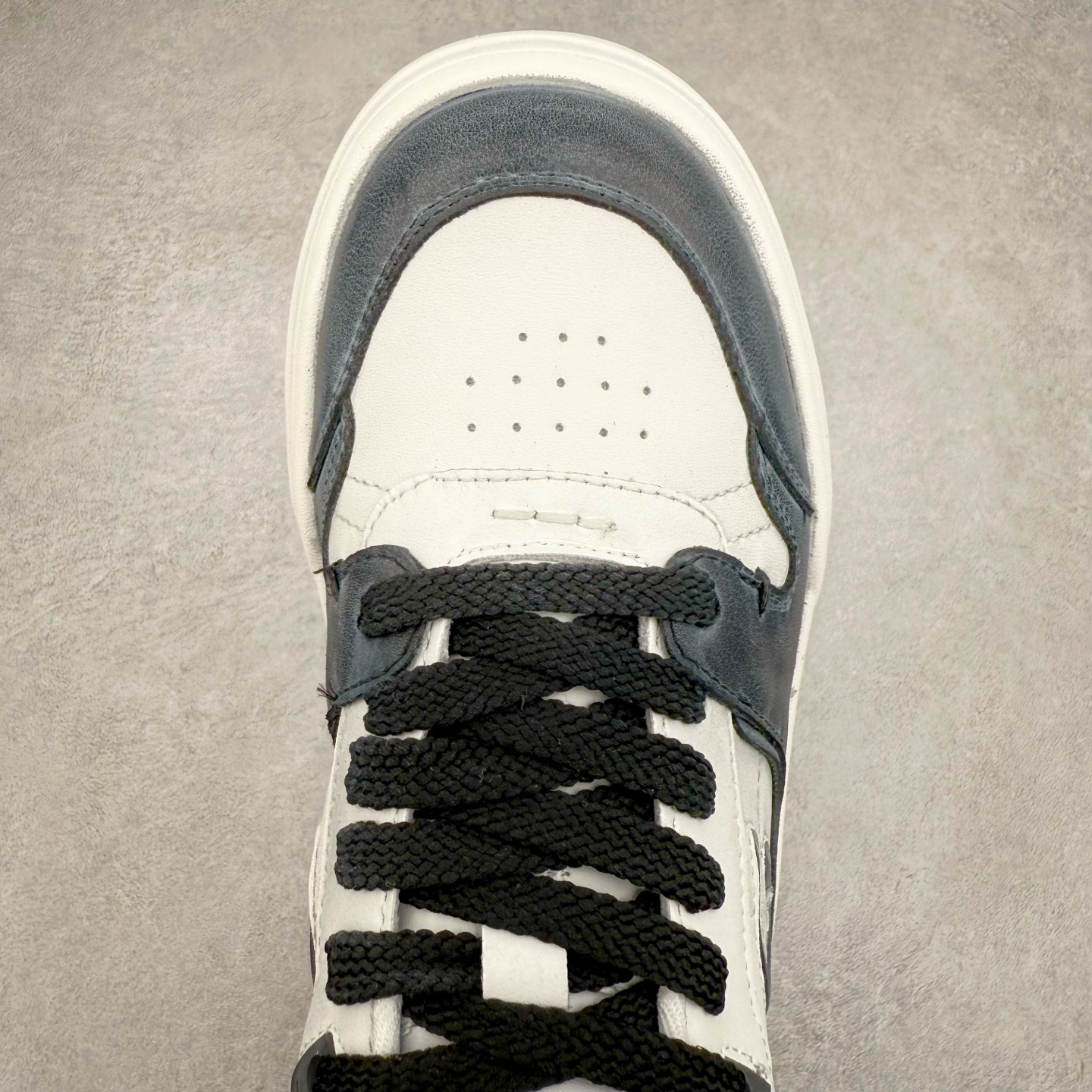 图片[4]-GG-CC白鹿同款老爹鞋 舒适百搭厚底春季新款女士休闲运动鞋系列 #广东大厂出品 完美细节 大长腿时髦look轻松定格 不费力展现率性氛围 酷帅机能风不规则设计大底 GGCC拼色造型设计 轻便舒适百搭 不管怎么搭都敲好看~ 尺码：35 36 37 38 39 40-选品中心