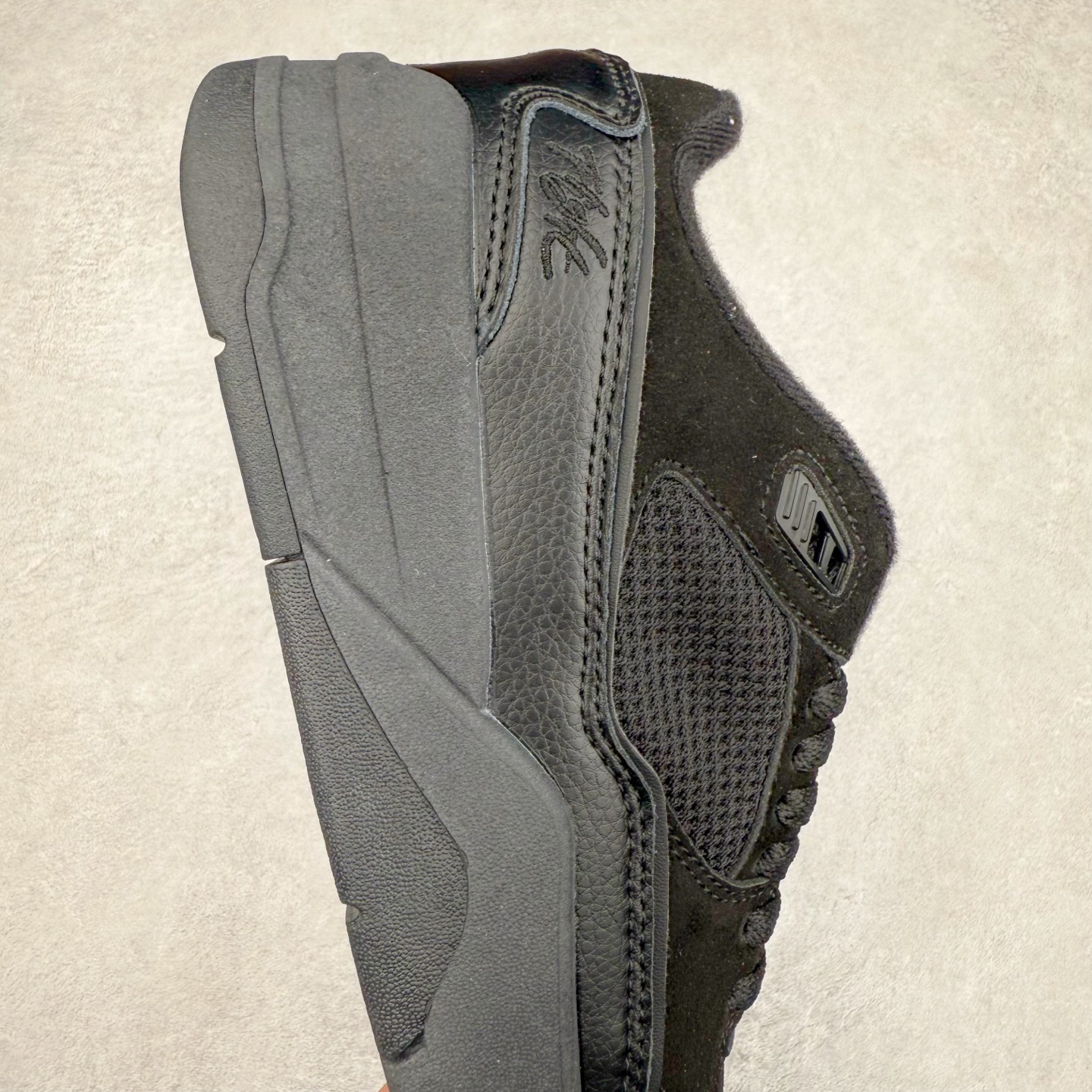 图片[6]-Jordan FLIGHT COURT AJ舒适百搭防滑耐磨低帮复古篮球鞋 HF3255-004 实拍调校N版已经零色差零失真 百分百还原实物色彩所见即所得 不存在货不对板色差等低级问题 选购参考实物拍摄 不混卖不参货 只用心做好货严格选品 承诺混一赔十 尺码：36 36.5 37.5 38 38.5 39 40 40.5 41 42 42.5 43 44 44.5 45-选品中心