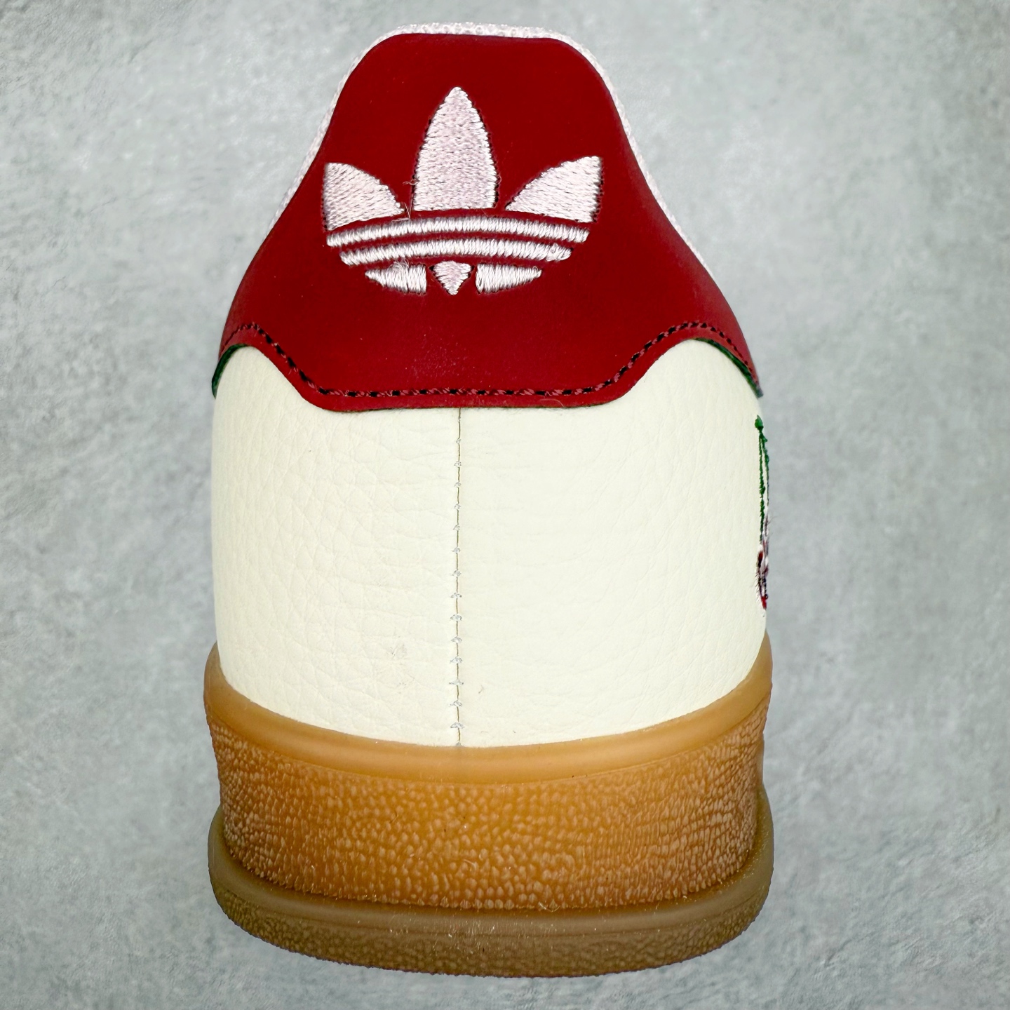 图片[8]-＃C2 AD Gazelle Indoor Trainers 羚羊内训系列低帮复古百搭休闲运动德训风板鞋 DM1234 90年代经典的复刻版！自60年代以足球训练鞋面世以来,Gazelle就以其经典设计席卷全球。1991年版本的复刻,再造经典Gazelle。采用皮革打造,搭配浊色细节,让这款经典更加简约。尺码：36 36⅔ 37⅓ 38 38⅔ 39⅓ 40 40⅔ 41⅓ 42 42⅔ 43⅓ 44⅓ 44⅔ 45-选品中心