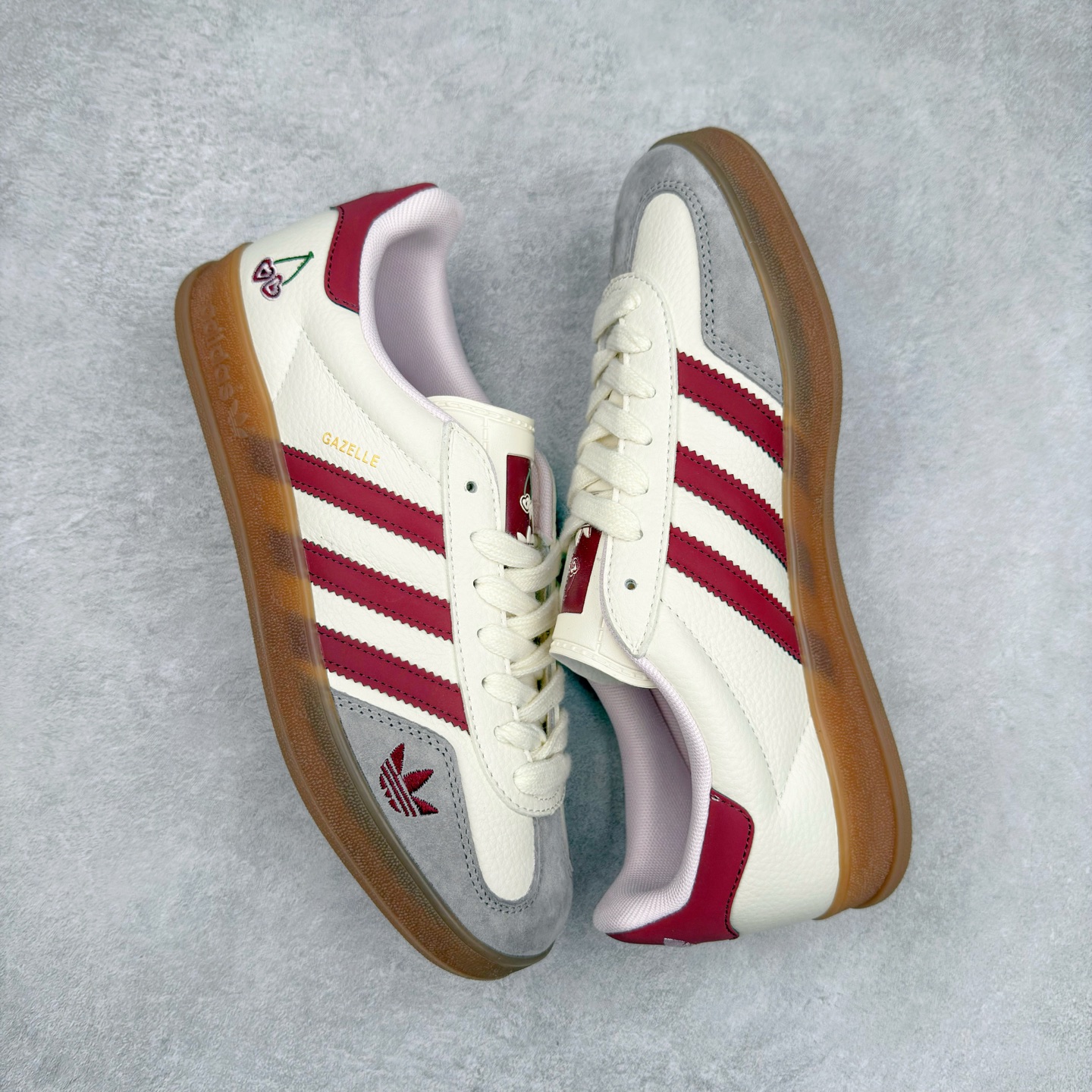 图片[3]-＃C2 AD Gazelle Indoor Trainers 羚羊内训系列低帮复古百搭休闲运动德训风板鞋 DM1234 90年代经典的复刻版！自60年代以足球训练鞋面世以来,Gazelle就以其经典设计席卷全球。1991年版本的复刻,再造经典Gazelle。采用皮革打造,搭配浊色细节,让这款经典更加简约。尺码：36 36⅔ 37⅓ 38 38⅔ 39⅓ 40 40⅔ 41⅓ 42 42⅔ 43⅓ 44⅓ 44⅔ 45-选品中心