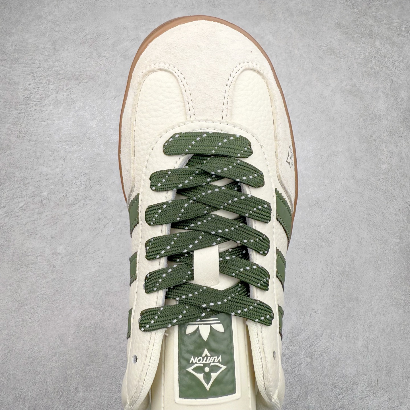 图片[4]-＃C2 AD Gazelle Indoor Trainers 羚羊内训系列低帮复古百搭休闲运动德训风板鞋 DM1234 90年代经典的复刻版！自60年代以足球训练鞋面世以来,Gazelle就以其经典设计席卷全球。1991年版本的复刻,再造经典Gazelle。采用皮革打造,搭配浊色细节,让这款经典更加简约。尺码：36 36⅔ 37⅓ 38 38⅔ 39⅓ 40 40⅔ 41⅓ 42 42⅔ 43⅓ 44⅓ 44⅔ 45-选品中心