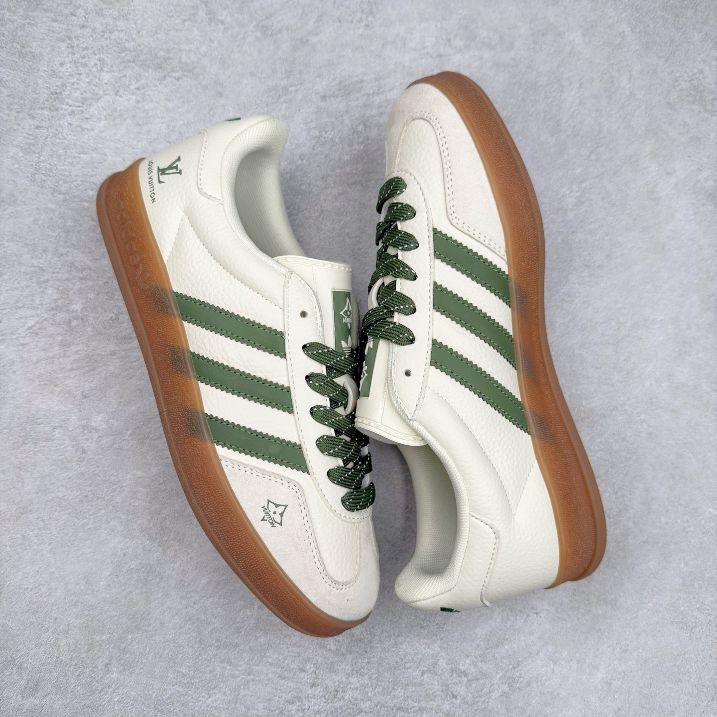 图片[3]-＃C2 AD Gazelle Indoor Trainers 羚羊内训系列低帮复古百搭休闲运动德训风板鞋 DM1234 90年代经典的复刻版！自60年代以足球训练鞋面世以来,Gazelle就以其经典设计席卷全球。1991年版本的复刻,再造经典Gazelle。采用皮革打造,搭配浊色细节,让这款经典更加简约。尺码：36 36⅔ 37⅓ 38 38⅔ 39⅓ 40 40⅔ 41⅓ 42 42⅔ 43⅓ 44⅓ 44⅔ 45-选品中心