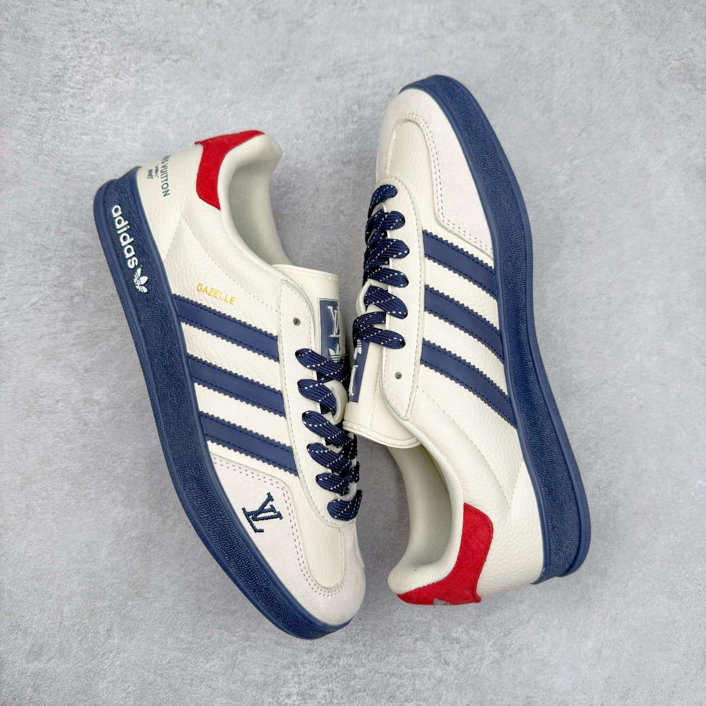 图片[3]-＃C2 AD Gazelle Indoor Trainers 羚羊内训系列低帮复古百搭休闲运动德训风板鞋 DM1234 90年代经典的复刻版！自60年代以足球训练鞋面世以来,Gazelle就以其经典设计席卷全球。1991年版本的复刻,再造经典Gazelle。采用皮革打造,搭配浊色细节,让这款经典更加简约。尺码：36 36⅔ 37⅓ 38 38⅔ 39⅓ 40 40⅔ 41⅓ 42 42⅔ 43⅓ 44⅓ 44⅔ 45-选品中心