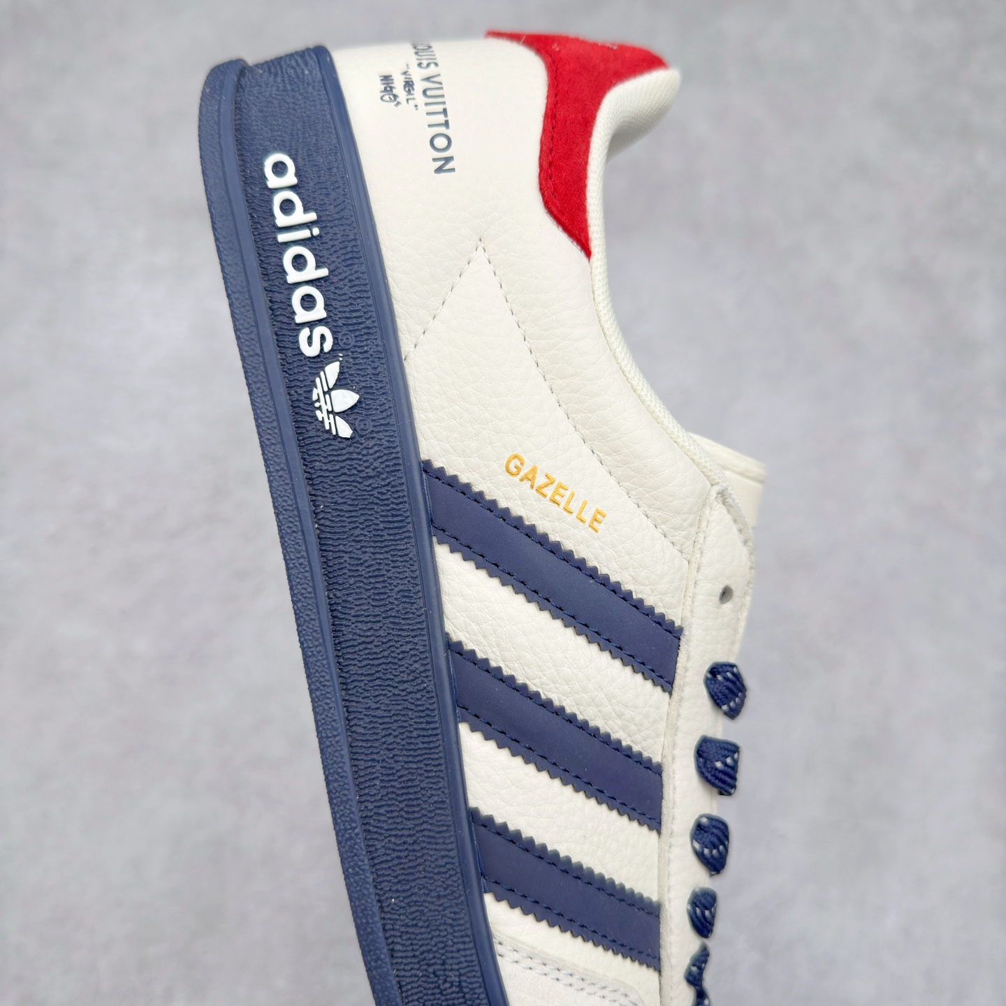 图片[6]-＃C2 AD Gazelle Indoor Trainers 羚羊内训系列低帮复古百搭休闲运动德训风板鞋 DM1234 90年代经典的复刻版！自60年代以足球训练鞋面世以来,Gazelle就以其经典设计席卷全球。1991年版本的复刻,再造经典Gazelle。采用皮革打造,搭配浊色细节,让这款经典更加简约。尺码：36 36⅔ 37⅓ 38 38⅔ 39⅓ 40 40⅔ 41⅓ 42 42⅔ 43⅓ 44⅓ 44⅔ 45-选品中心