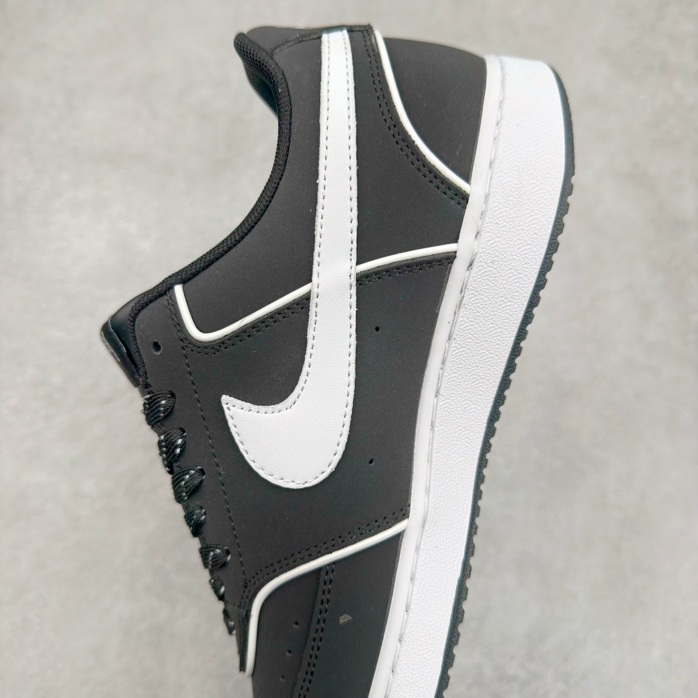 图片[7]-＃C2 NK Court Vision Low CV低帮复古百搭透气休闲运动板鞋 FD5188-113 口碑实力大厂出品 出货即市场巅峰 全套原纸板楦头开发 原汁原味 完美呈现版型 原数据独家私模大底 超高清洁度 极限压缩成本 超级跑量款式 经典耐用的设计 兼顾舒适脚感和出众风范 演绎匠心之作 结构性的支撑贴合感结合复古篮球设计 塑就场外全明星风范 实拍调校N版已经零色差零失真 百分百还原实物色彩所见即所得 不存在货不对板色差等低级问题 选购参考实物拍摄 不混卖不参货 只用心做好货严格选品 承诺混一赔十 尺码：36 36.5 37.5 38 38.5 39 40 40.5 41 42 42.5 43 44 44.5 45-选品中心