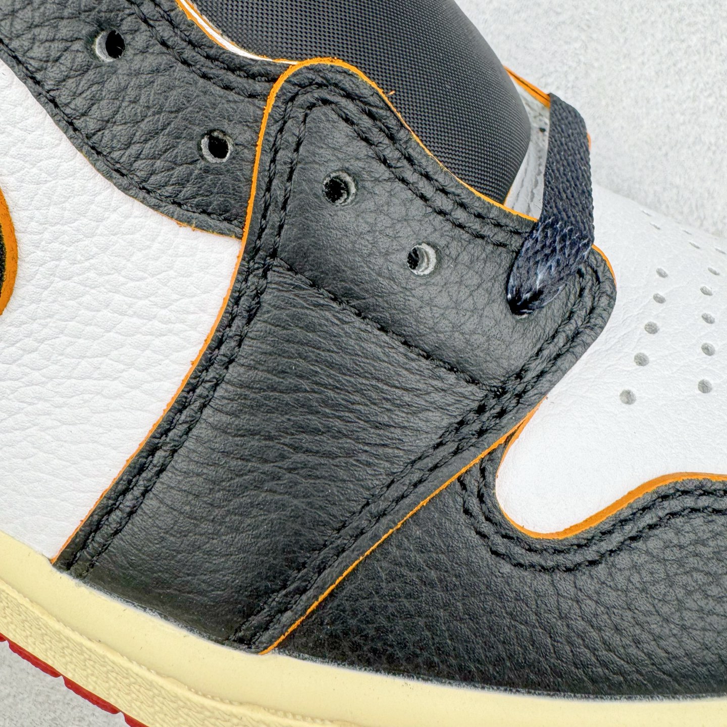 图片[14]-＃XP纯原 Union x Air Jordan AJ1 Retro High NRG 联名四色拼接黑白红 BV1300-106 原盒原配 原厂拉帮工艺 针距密度一致 全新升级网板中底 原楦原纸板开发 后跟弧度收口自然不对折 极致一眼正品既视感 原厂皮料 进口玻璃冲刀皮料裁剪零毛边 承诺百分百一致原鞋 全鞋电脑针车工艺 鞋面清洁度最高QC检验标准 控制溢胶 飞翼3D高频深度立体 鞋盒、防尘纸 均采购来自原厂 尺码：36 36.5 37.5 38 38.5 39 40 40.5 41 42 42.5 43 44 44.5 45 46 47.5-选品中心