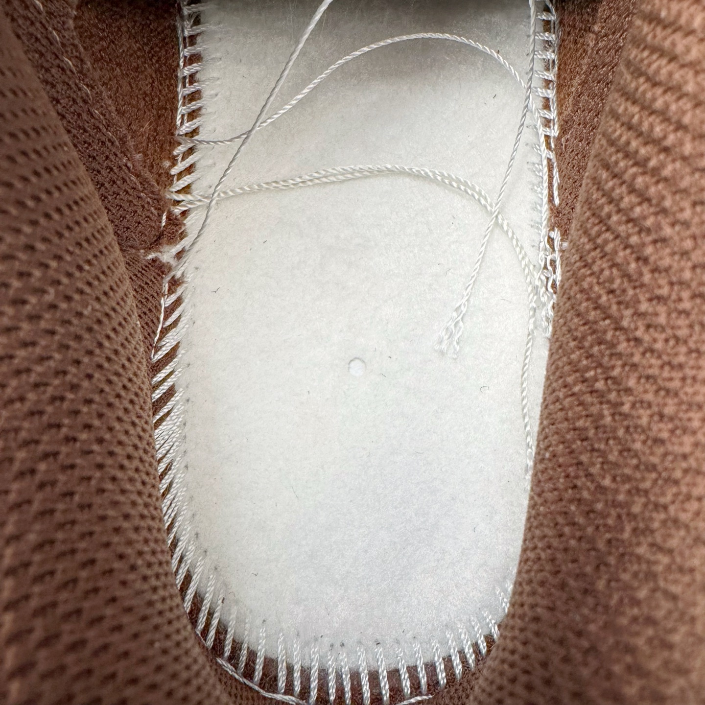 图片[20]-＃YC纯原 NK Dunk Low 摩卡巧克力 DD1503-124 实力大厂出品 新配色陆续开发 利润个位数只为口碑 全套原纸板楦头开发 确保原汁原味 完美呈现DUNK版型 一比一鞋头弧度高度鞋身弧度 此版本只针对中端市场 皮料材质有所更替 其他数据细节工艺流程均保持一致 绝不口嗨 细节品控鞋型随意对比 独家私模官方第六代原厂航空铝磨具打磨大底 鞋头坡度极致还原 无解鞋型 原盒原配 圈内天花板工艺 原厂玻璃冲刀 超高清洁度 全鞋零毛边皮料切割 原厂中底布点胶 中底布拉帮走线遵循公司 尺码：36 36.5 37.5 38 38.5 39 40 40.5 41 42 42.5 43 44 44.5 45 46-选品中心