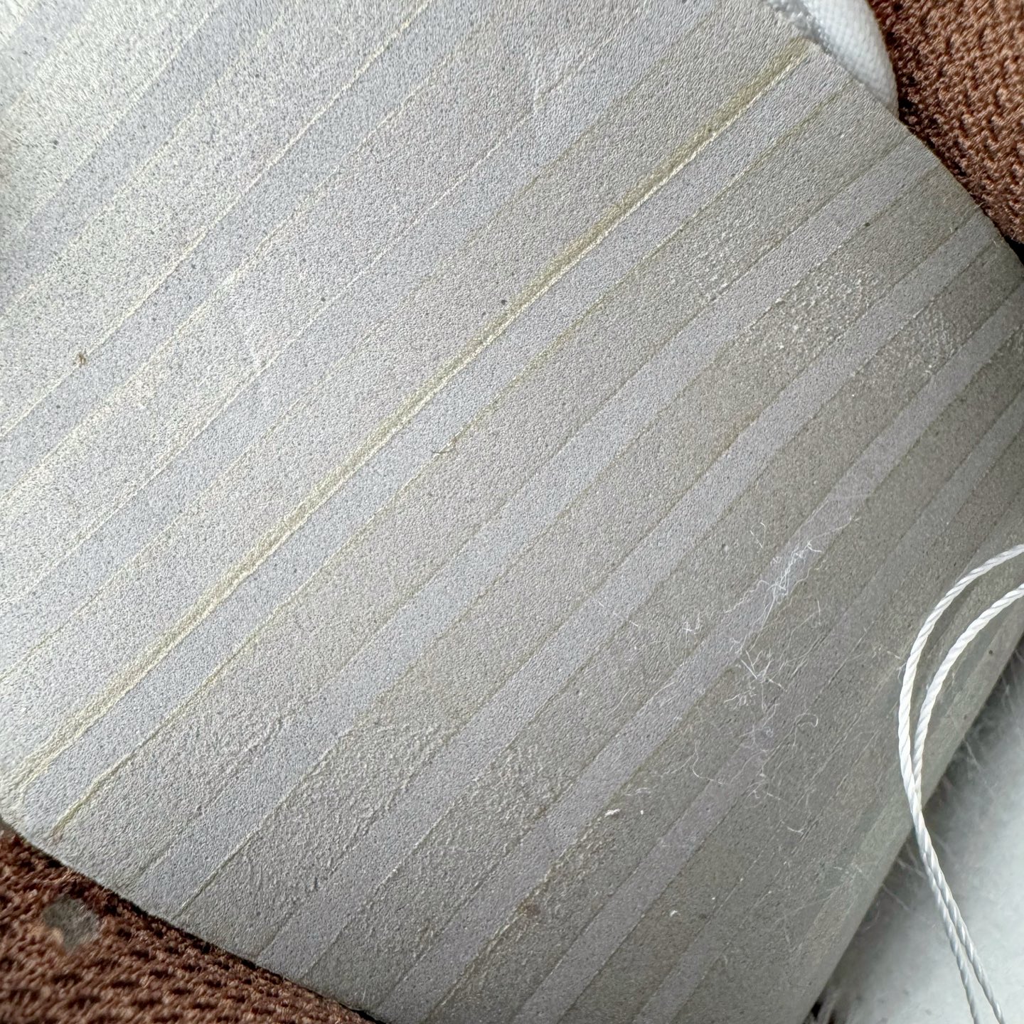 图片[19]-＃YC纯原 NK Dunk Low 摩卡巧克力 DD1503-124 实力大厂出品 新配色陆续开发 利润个位数只为口碑 全套原纸板楦头开发 确保原汁原味 完美呈现DUNK版型 一比一鞋头弧度高度鞋身弧度 此版本只针对中端市场 皮料材质有所更替 其他数据细节工艺流程均保持一致 绝不口嗨 细节品控鞋型随意对比 独家私模官方第六代原厂航空铝磨具打磨大底 鞋头坡度极致还原 无解鞋型 原盒原配 圈内天花板工艺 原厂玻璃冲刀 超高清洁度 全鞋零毛边皮料切割 原厂中底布点胶 中底布拉帮走线遵循公司 尺码：36 36.5 37.5 38 38.5 39 40 40.5 41 42 42.5 43 44 44.5 45 46-选品中心