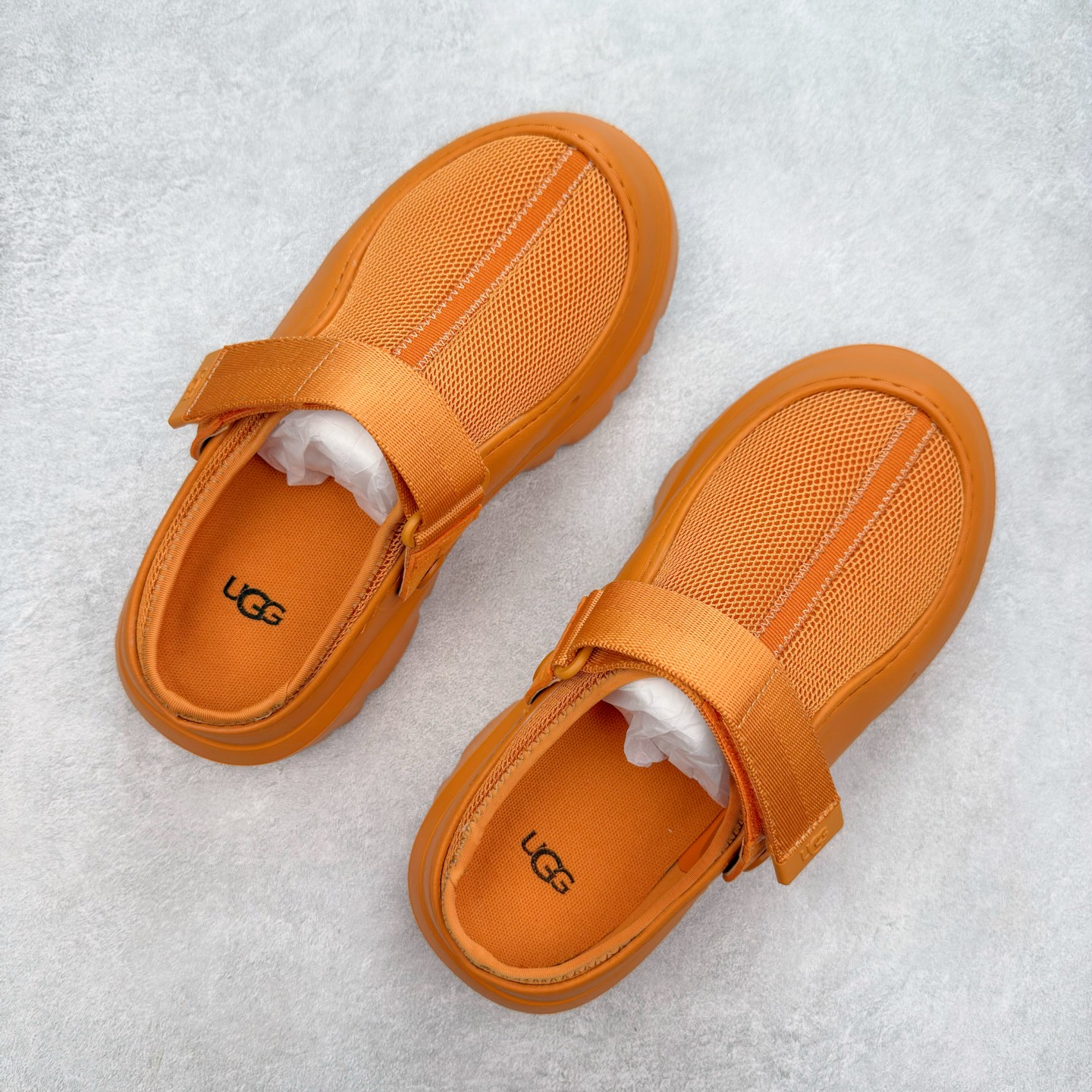 图片[3]-＃SP原厂 UGG 6912 Tasman Lug 绒面革圆头轻盈低帮生活休闲鞋凉鞋 全鞋采用ZP同厂 隆丰A级澳洲进口羊皮毛一体 品牌代工厂生产线 完全遵循ZP工艺流程 代工厂原厂版师 秉承无原鞋不开发选择 注重每一处细节 市面最正版型 TREADLITE\\\”轻翼\\\”科技外底 轻便/耐用/柔韧/桩型【售后郑重承诺】一个月内若出现重大脱胶/断底等质量问题 直接为您换新！尺码：35 36 37 38 39 40-选品中心