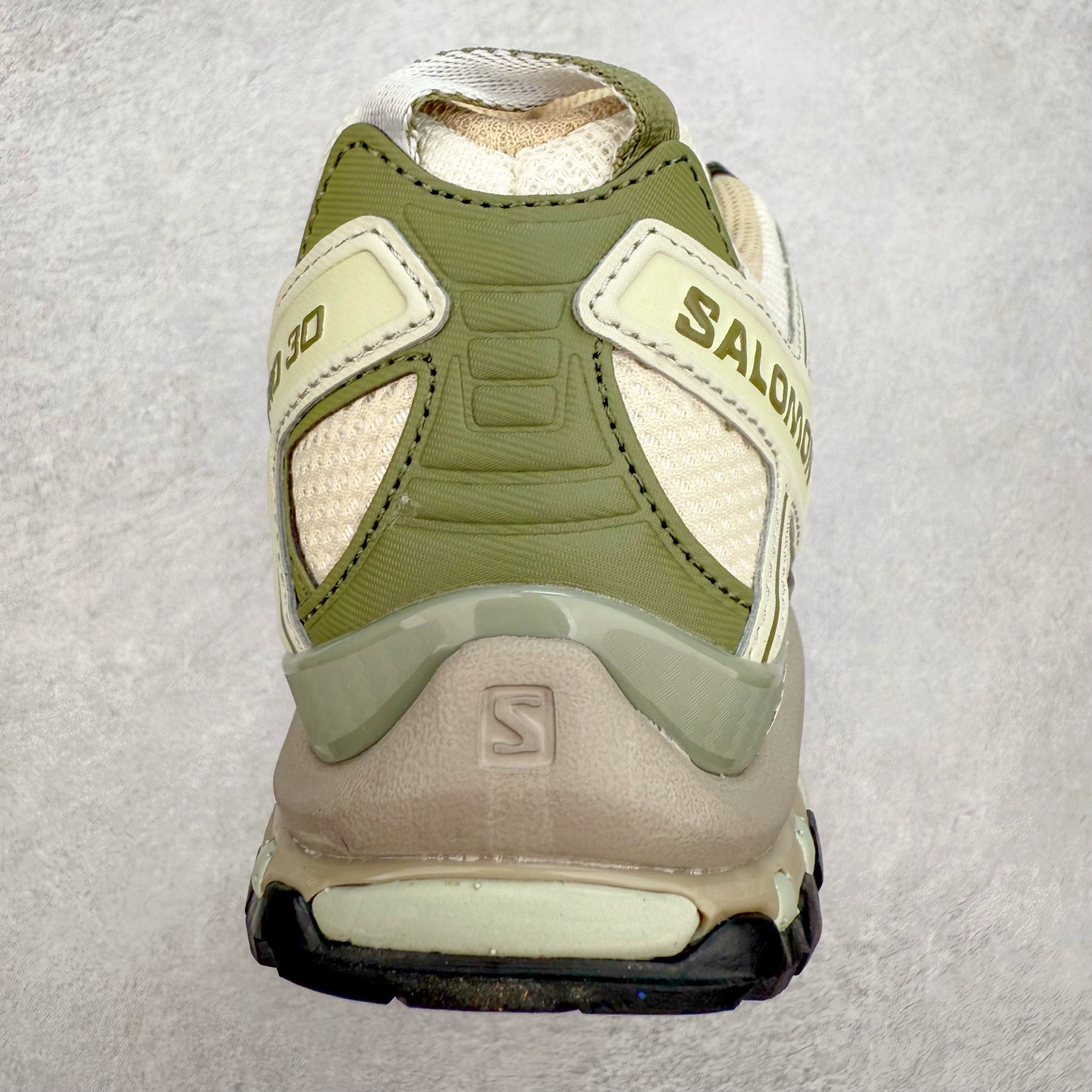 图片[8]-＃福利特价 SALOMON XA Pro 3D ADV 萨洛蒙潮流越野机能户外功能鞋 纯原外贸平台特供订单 耗时半年巨作 全套原纸板楦头开发 原厂特供网布配套加持 确保原汁原味 完美呈现版型 原档数据独家私模五层组合大底 原装Ortholite轻量化鞋垫 中底布带钢印编号 原厂TPU锁扣 进口港宝加持 后跟自然饱满 还原公司包裹性 鞋面采用SENSIFT贴合技术 全方位贴合包裹脚型 鞋跟部鞋底牵引设计 提供强大的抓地性能 更适应野外崎岖不平的道路 其3D ADVANCED CHASSIS底盘 材料轻量大化 钉齿设计更具稳定性 防护性 鞋底易磨损区运用CONTAGRIP高耐磨材料 应对城市硬质路面长距离跑考验 尺码：36 36.5 37.5 38 38.5 39 40 40.5 41 42 42.5 43 44 44.5 45-选品中心