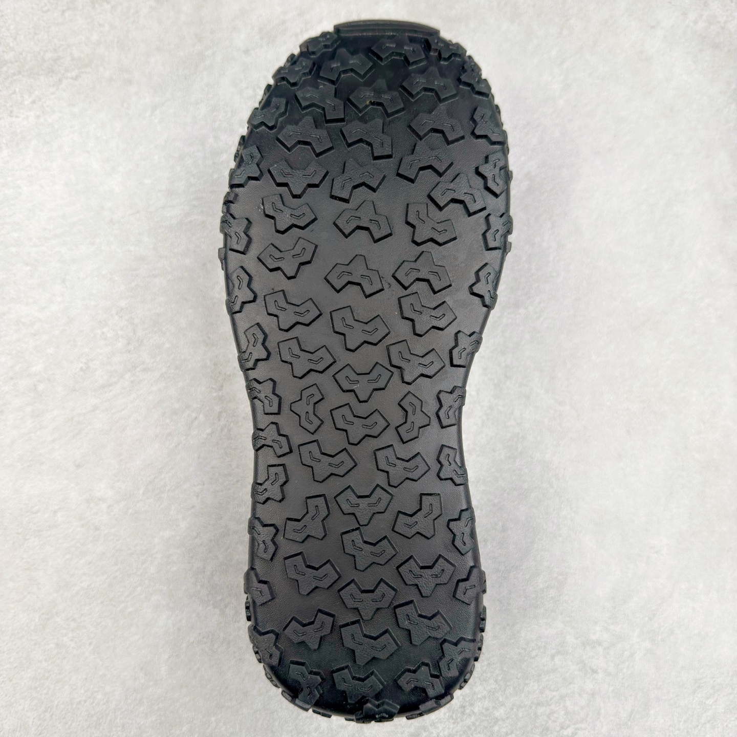 图片[9]-Ecco/爱步 全速系列低帮系带运动休闲夏季网布鞋 甄选牛皮鞋面 细腻亲肤清爽 多种拼接设计 时尚有型 潮流穿搭 粘条设计 操作简单，舒适合脚穿脱方便 舒适内里材质，细腻贴脚 亲肤舒适不伤脚 搭配柔软鞋垫 有效缓压 橡胶大底，简约不简单 在不同环境下，都能提供优秀的抓地力和耐损效果 潮弄风尚 不羁腔调 尺码：39 40 41 42 43 44（皮鞋码）-选品中心