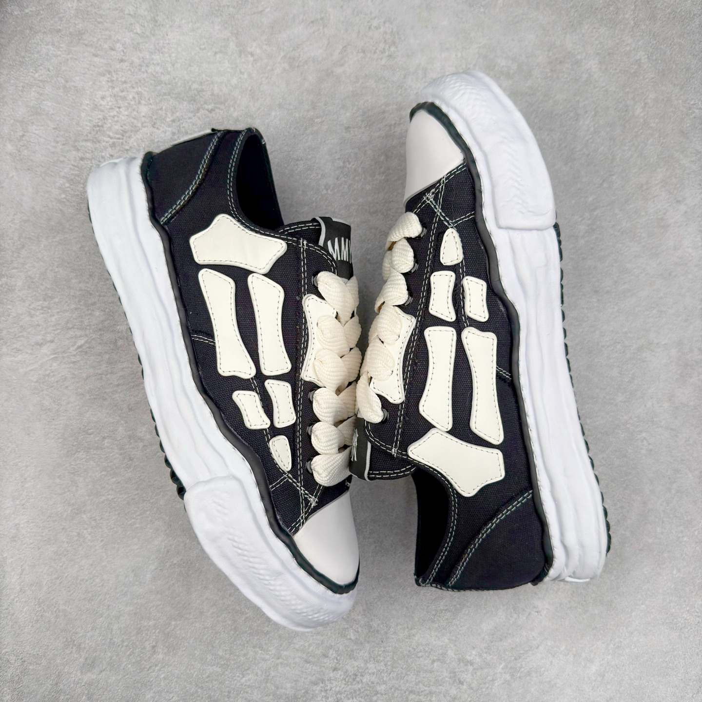 图片[3]-＃原厂 MMY/Maison MIHARA YASUHIRO Wayne Original Sole Leather Low Sneaker贝壳头版变形溶解雪糕底低帮百搭休闲运动板鞋 余文乐挚爱单品 复古溶解风 日本概念时装设计师･三原康裕品牌广东原产 原楦原纸版开发楦型 全新开发双模一次发泡点位气孔EVA中底 底部嵌入组合RB橡胶耐磨大底 采用全粒面头层皮革鞋面材质 正确织麦及包装盒 清晰后跟电绣LOGO 注意区别普通版本‼️尺码：35-45 偏大一码-选品中心