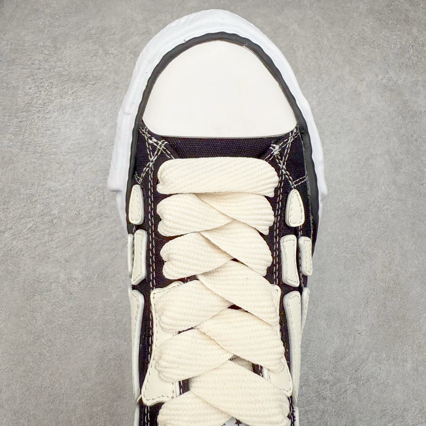 图片[4]-＃原厂 MMY/Maison MIHARA YASUHIRO Wayne Original Sole Leather Low Sneaker贝壳头版变形溶解雪糕底低帮百搭休闲运动板鞋 余文乐挚爱单品 复古溶解风 日本概念时装设计师･三原康裕品牌广东原产 原楦原纸版开发楦型 全新开发双模一次发泡点位气孔EVA中底 底部嵌入组合RB橡胶耐磨大底 采用全粒面头层皮革鞋面材质 正确织麦及包装盒 清晰后跟电绣LOGO 注意区别普通版本‼️尺码：35-45 偏大一码-选品中心