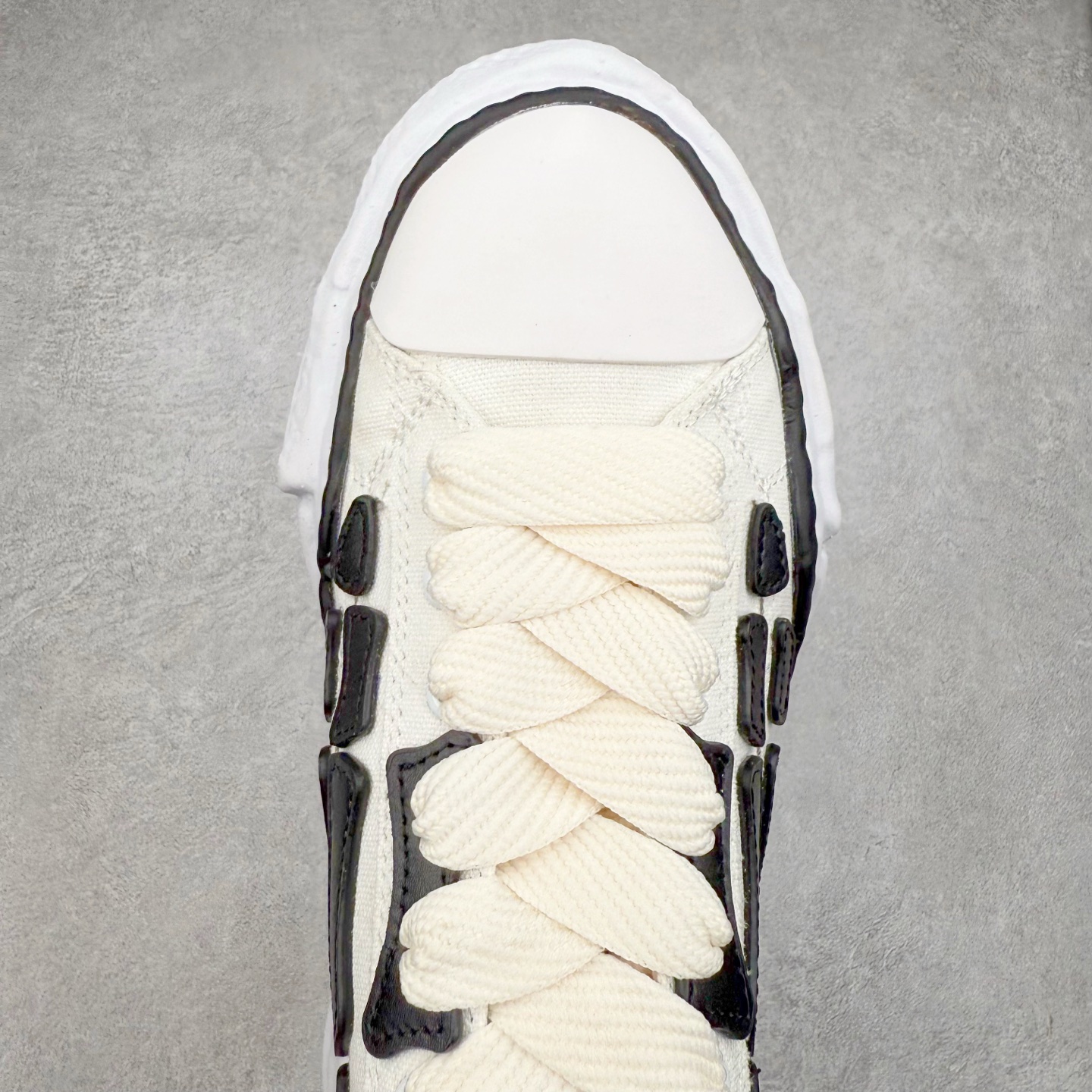 图片[4]-＃原厂 MMY/Maison MIHARA YASUHIRO Wayne Original Sole Leather Low Sneaker贝壳头版变形溶解雪糕底低帮百搭休闲运动板鞋 余文乐挚爱单品 复古溶解风 日本概念时装设计师･三原康裕品牌广东原产 原楦原纸版开发楦型 全新开发双模一次发泡点位气孔EVA中底 底部嵌入组合RB橡胶耐磨大底 采用全粒面头层皮革鞋面材质 正确织麦及包装盒 清晰后跟电绣LOGO 注意区别普通版本‼️尺码：35-45 偏大一码-选品中心