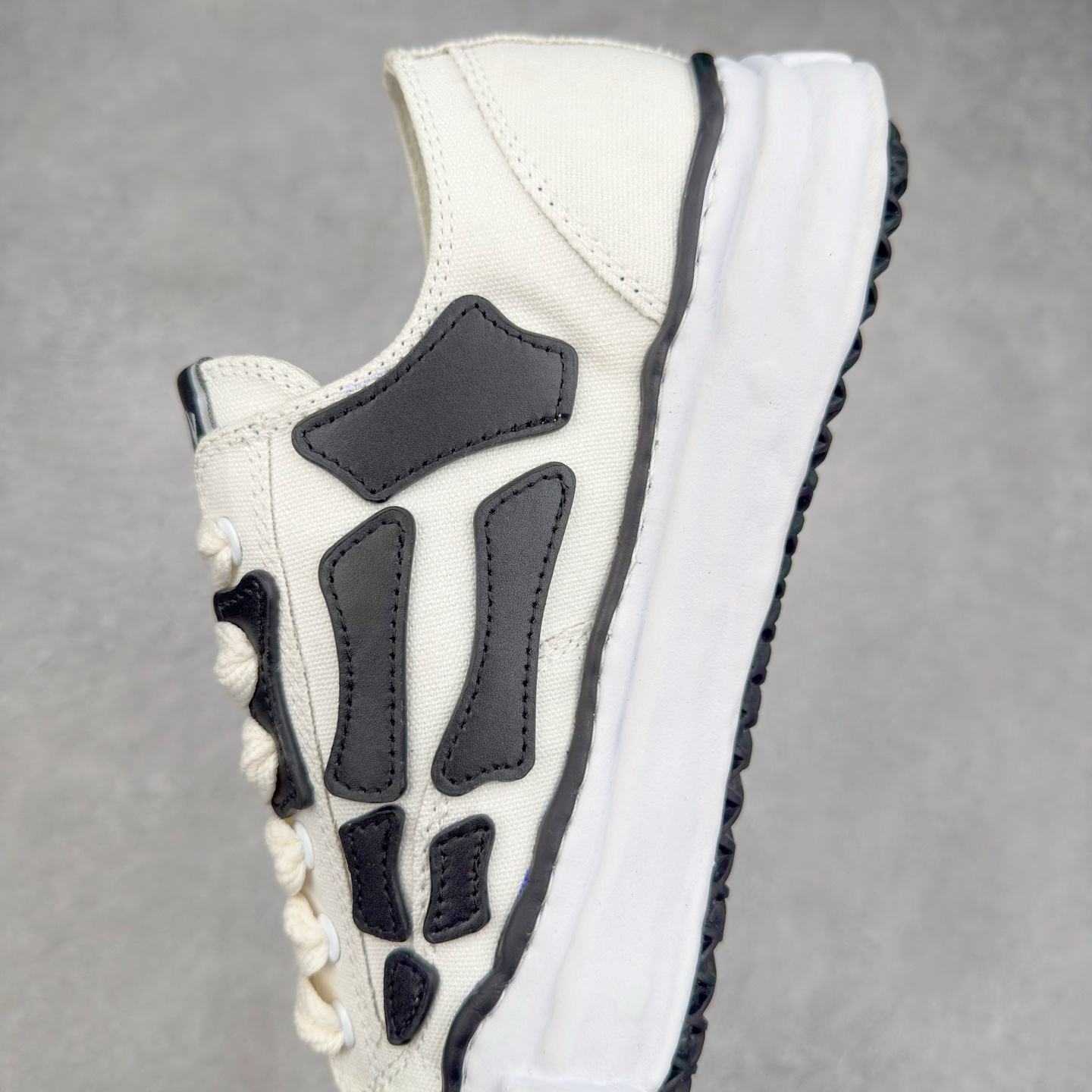 图片[7]-＃原厂 MMY/Maison MIHARA YASUHIRO Wayne Original Sole Leather Low Sneaker贝壳头版变形溶解雪糕底低帮百搭休闲运动板鞋 余文乐挚爱单品 复古溶解风 日本概念时装设计师･三原康裕品牌广东原产 原楦原纸版开发楦型 全新开发双模一次发泡点位气孔EVA中底 底部嵌入组合RB橡胶耐磨大底 采用全粒面头层皮革鞋面材质 正确织麦及包装盒 清晰后跟电绣LOGO 注意区别普通版本‼️尺码：35-45 偏大一码-选品中心