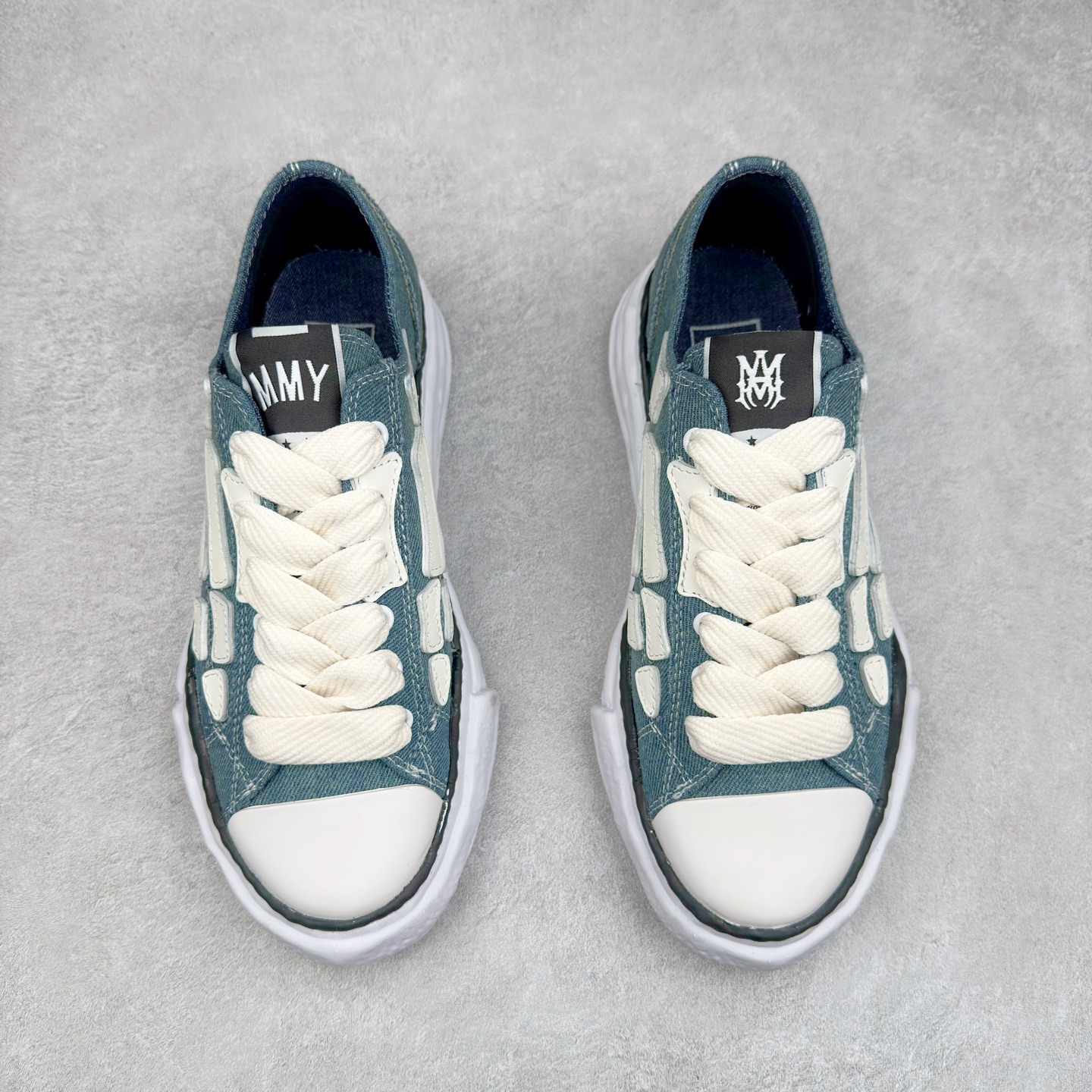 图片[2]-＃原厂 MMY/Maison MIHARA YASUHIRO Wayne Original Sole Leather Low Sneaker贝壳头版变形溶解雪糕底低帮百搭休闲运动板鞋 余文乐挚爱单品 复古溶解风 日本概念时装设计师･三原康裕品牌广东原产 原楦原纸版开发楦型 全新开发双模一次发泡点位气孔EVA中底 底部嵌入组合RB橡胶耐磨大底 采用全粒面头层皮革鞋面材质 正确织麦及包装盒 清晰后跟电绣LOGO 注意区别普通版本‼️尺码：35-45 偏大一码-选品中心