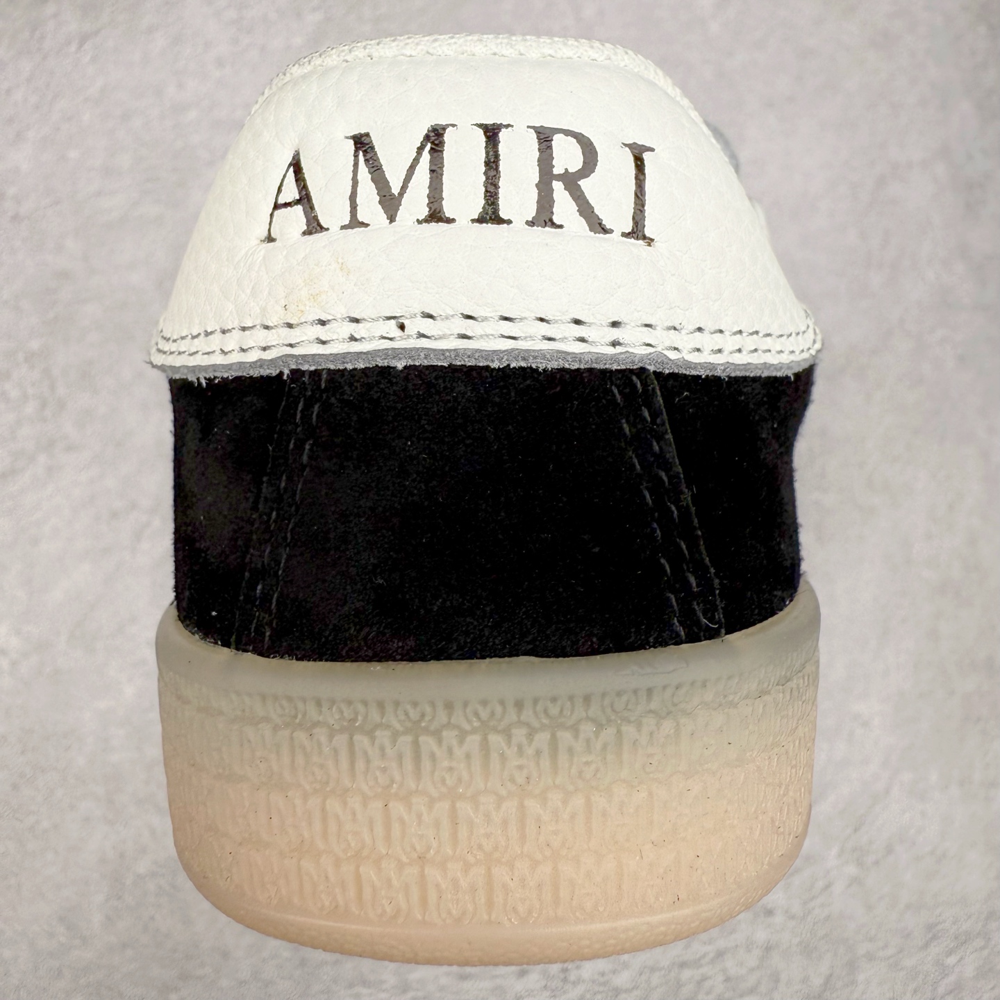 图片[8]-＃莞产 Amiri 埃米尔 Skeleton Low-Skel top Sneakers 骨骼系列情侣鞋 当潮顶流产品 众星上脚 低帮运动休闲板鞋 正确骨头形状 鞋舌外翻细节 头层牛皮双层加厚鞋面 鞋帮侧面骨头采用两张牛皮贴合处理 立体感更好 皮料切口均油边处理 定制金属LOGO铭牌及吊牌 并配有官方购物袋尽显高端大气 尺码 35 36 37 38 39 40 41 42 43 44 45-选品中心