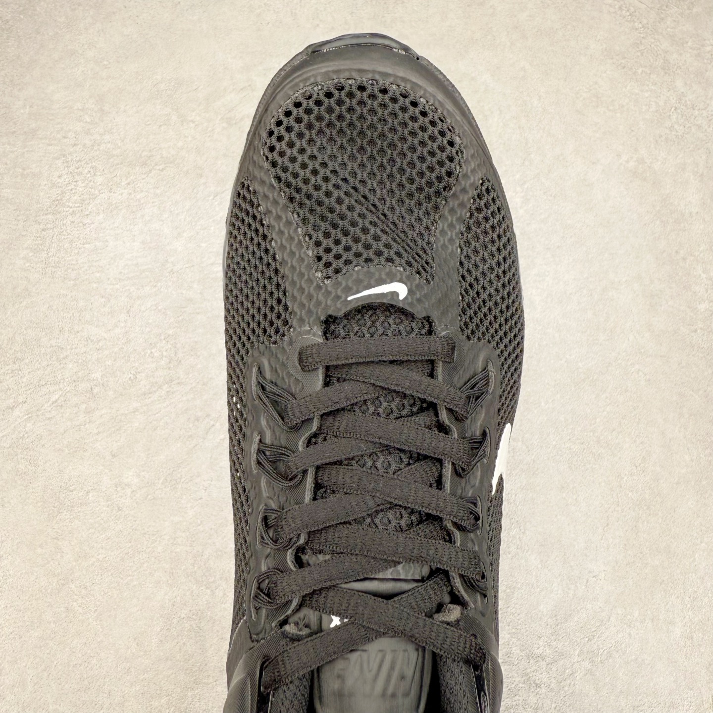 图片[4]-＃纯原 NK Air Max 2013 经典舒适时尚耐磨透气低帮气垫跑步鞋 554886-108 携时尚设计闪亮回归 出众有型 采用网眼布细节和运动风无缝覆面 助你保持清爽感受 塑就焕新造型 经典 Flywire 设计搭配经典全掌型 Max Air 缓震配置 缔造出众舒适感和支撑效果实拍调校N版已经零色差零失真 百分百还原实物色彩所见即所得 不存在货不对板色差等低级问题 选购参考实物拍摄 不混卖不参货 只用心做好货严格选品 承诺混一赔十 尺码：35.5 36 36.5 37.5 38 38.5 39 40 40.5 41 42 42.5 43 44 44.5 45 46 46.5-选品中心