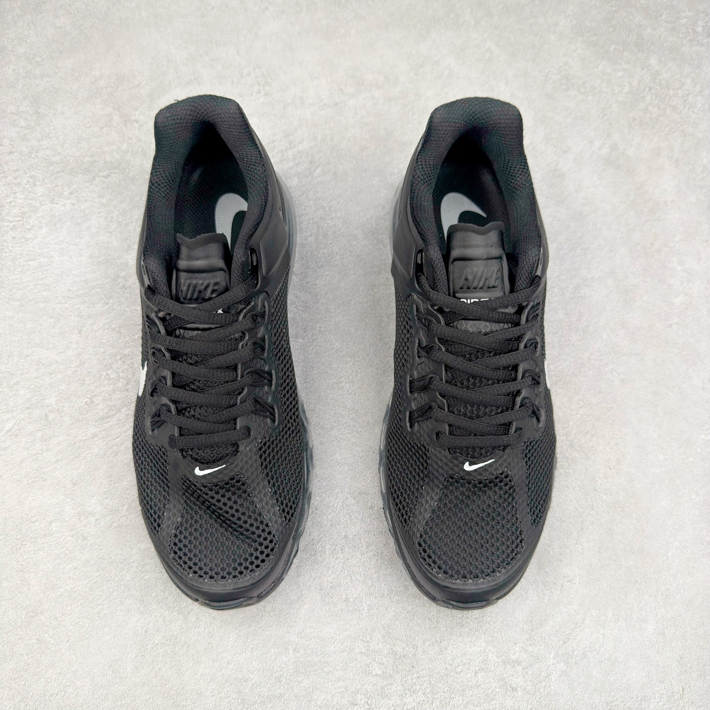 图片[2]-＃纯原 NK Air Max 2013 经典舒适时尚耐磨透气低帮气垫跑步鞋 554886-108 携时尚设计闪亮回归 出众有型 采用网眼布细节和运动风无缝覆面 助你保持清爽感受 塑就焕新造型 经典 Flywire 设计搭配经典全掌型 Max Air 缓震配置 缔造出众舒适感和支撑效果实拍调校N版已经零色差零失真 百分百还原实物色彩所见即所得 不存在货不对板色差等低级问题 选购参考实物拍摄 不混卖不参货 只用心做好货严格选品 承诺混一赔十 尺码：35.5 36 36.5 37.5 38 38.5 39 40 40.5 41 42 42.5 43 44 44.5 45 46 46.5-选品中心