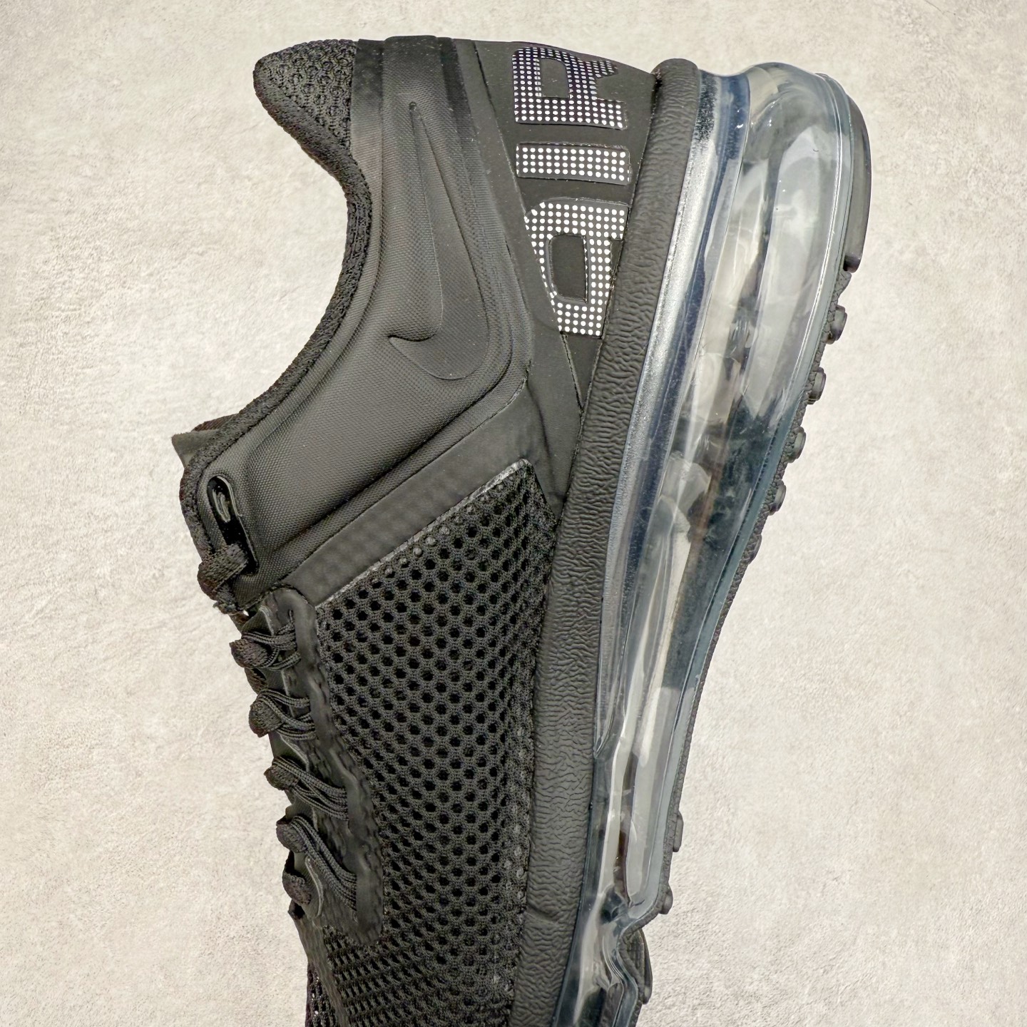 图片[7]-＃纯原 NK Air Max 2013 经典舒适时尚耐磨透气低帮气垫跑步鞋 554886-108 携时尚设计闪亮回归 出众有型 采用网眼布细节和运动风无缝覆面 助你保持清爽感受 塑就焕新造型 经典 Flywire 设计搭配经典全掌型 Max Air 缓震配置 缔造出众舒适感和支撑效果实拍调校N版已经零色差零失真 百分百还原实物色彩所见即所得 不存在货不对板色差等低级问题 选购参考实物拍摄 不混卖不参货 只用心做好货严格选品 承诺混一赔十 尺码：35.5 36 36.5 37.5 38 38.5 39 40 40.5 41 42 42.5 43 44 44.5 45 46 46.5-选品中心