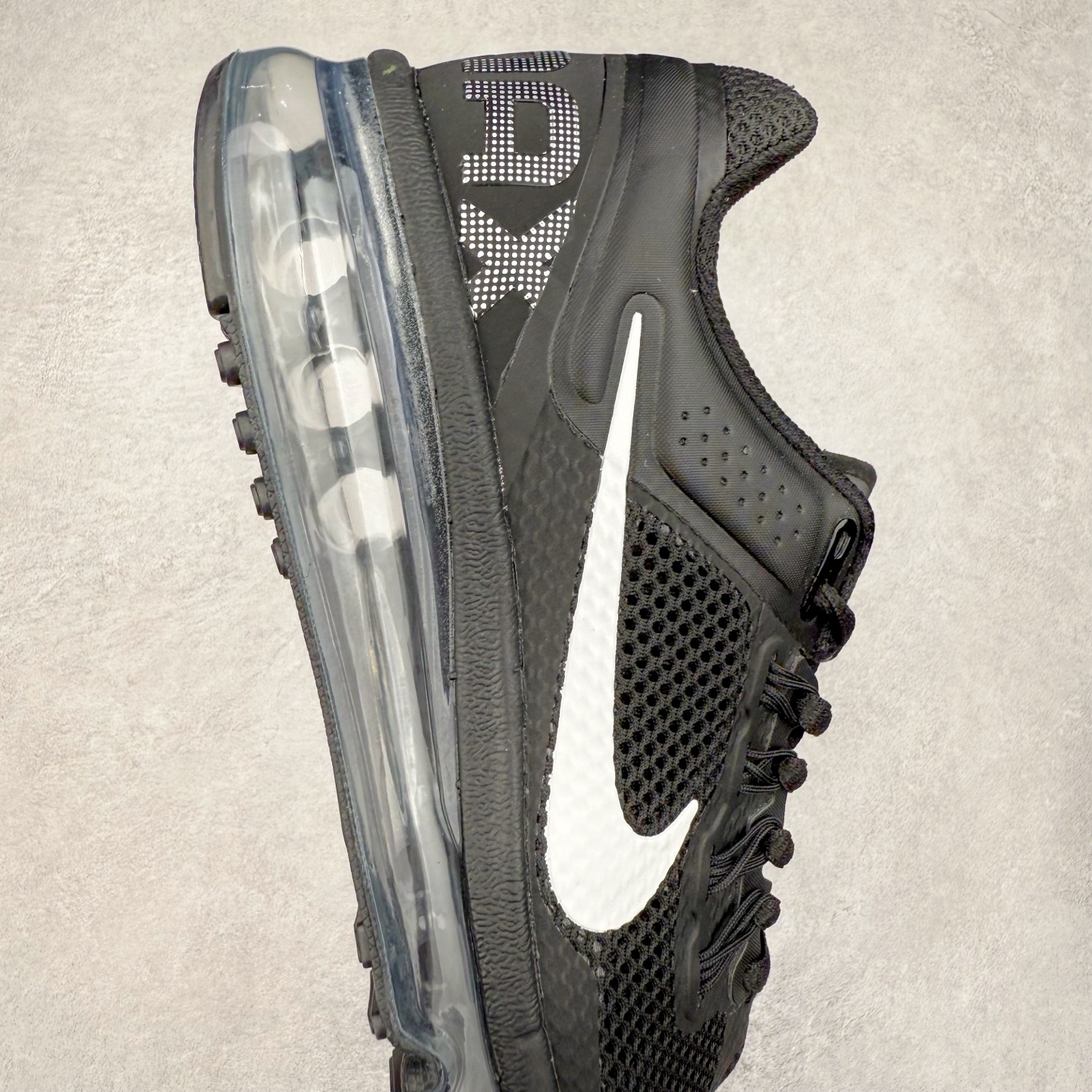 图片[6]-＃纯原 NK Air Max 2013 经典舒适时尚耐磨透气低帮气垫跑步鞋 554886-108 携时尚设计闪亮回归 出众有型 采用网眼布细节和运动风无缝覆面 助你保持清爽感受 塑就焕新造型 经典 Flywire 设计搭配经典全掌型 Max Air 缓震配置 缔造出众舒适感和支撑效果实拍调校N版已经零色差零失真 百分百还原实物色彩所见即所得 不存在货不对板色差等低级问题 选购参考实物拍摄 不混卖不参货 只用心做好货严格选品 承诺混一赔十 尺码：35.5 36 36.5 37.5 38 38.5 39 40 40.5 41 42 42.5 43 44 44.5 45 46 46.5-选品中心