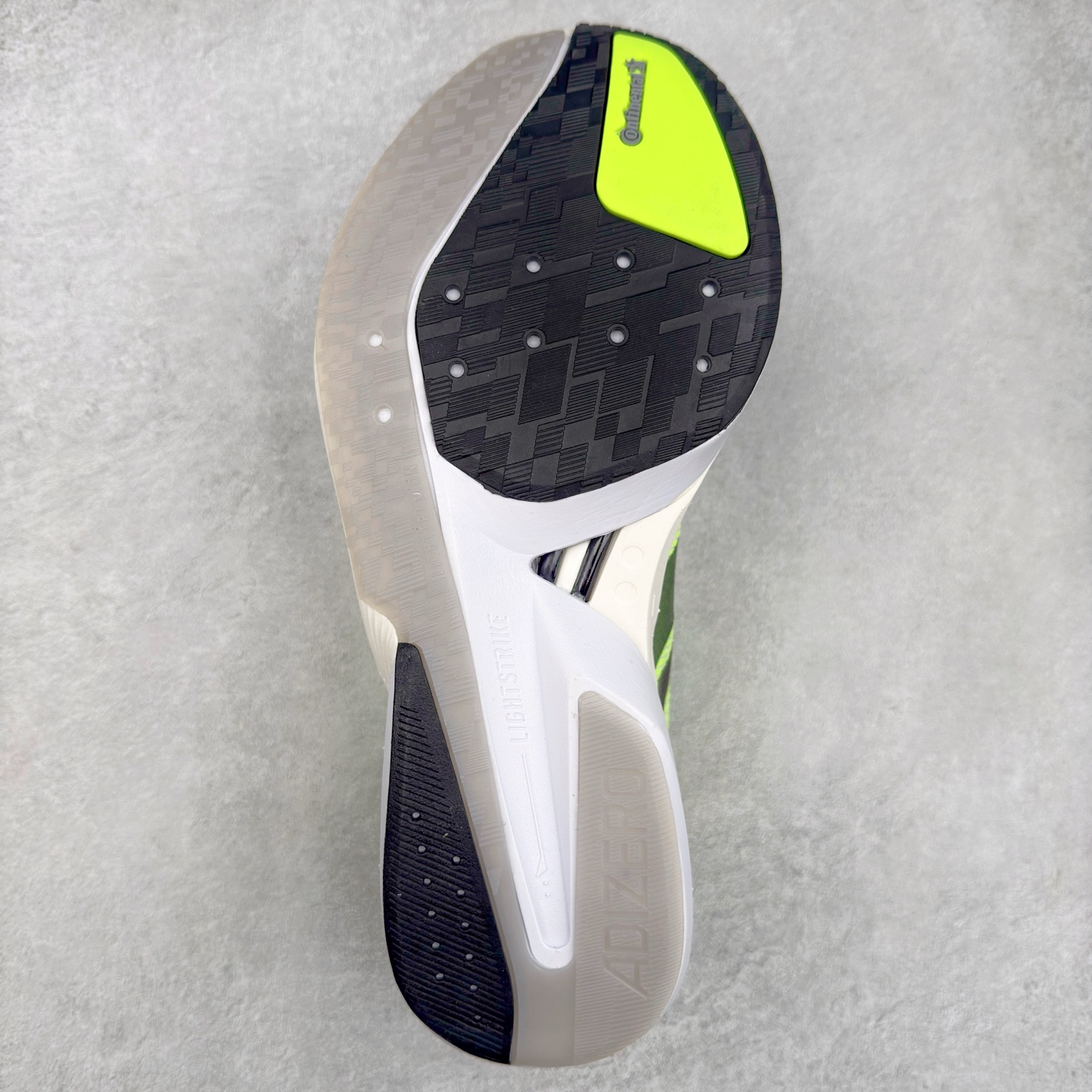 图片[9]-AD Adizero Boston 13 夏季透气网眼竞速跑鞋 JS4933 融合Lightstrike和Lightstrike Pro技术 采用乙烯/乙酸乙烯酯(EVA)材质 打造舒适中底 含ENERGYROD能量碳柱 旨在为步伐添活力 尺码：36 36.5 37 38 38.5 39 40 40.5 41 42 42.5 43 44 44.5 45-选品中心