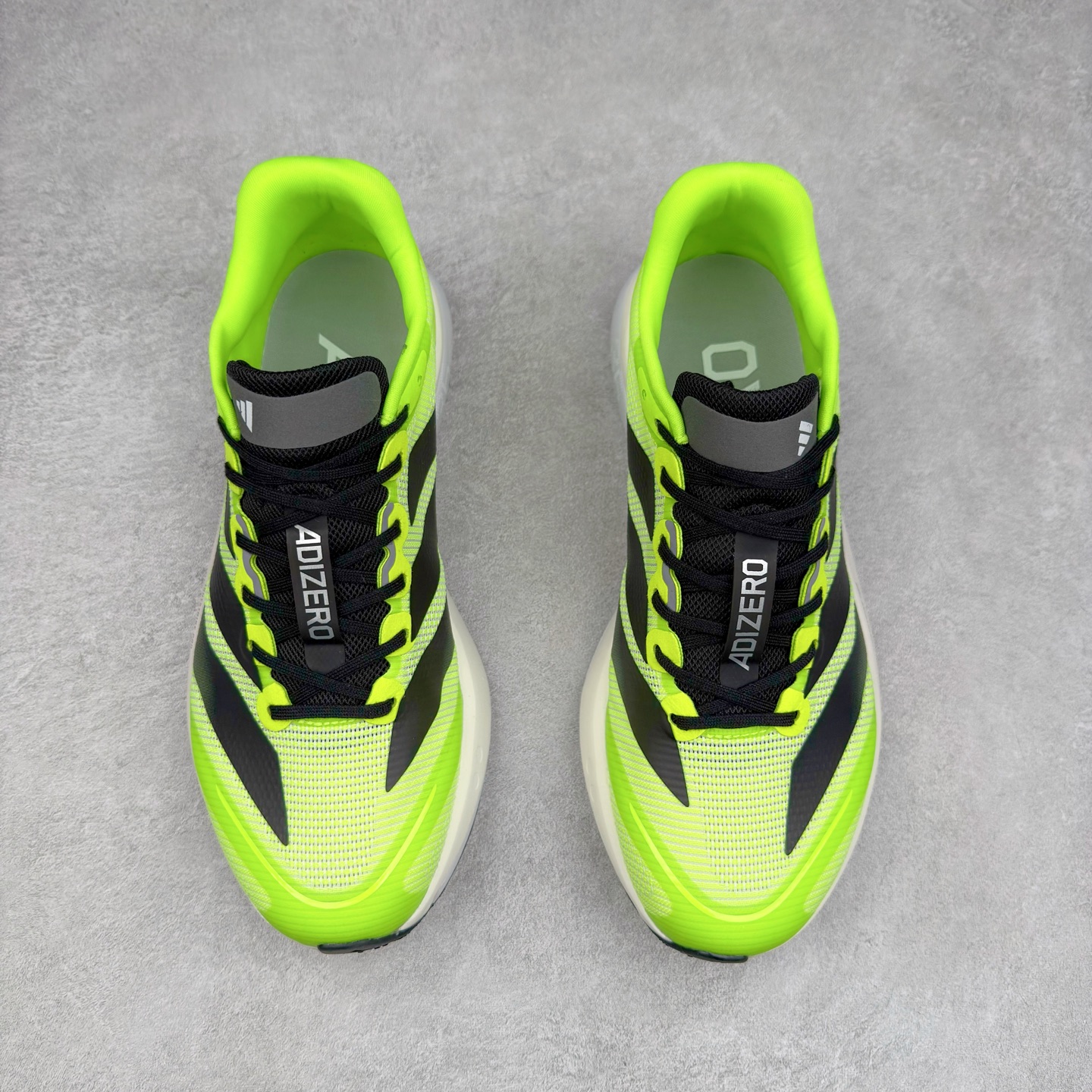 图片[2]-AD Adizero Boston 13 夏季透气网眼竞速跑鞋 JS4933 融合Lightstrike和Lightstrike Pro技术 采用乙烯/乙酸乙烯酯(EVA)材质 打造舒适中底 含ENERGYROD能量碳柱 旨在为步伐添活力 尺码：36 36.5 37 38 38.5 39 40 40.5 41 42 42.5 43 44 44.5 45-选品中心