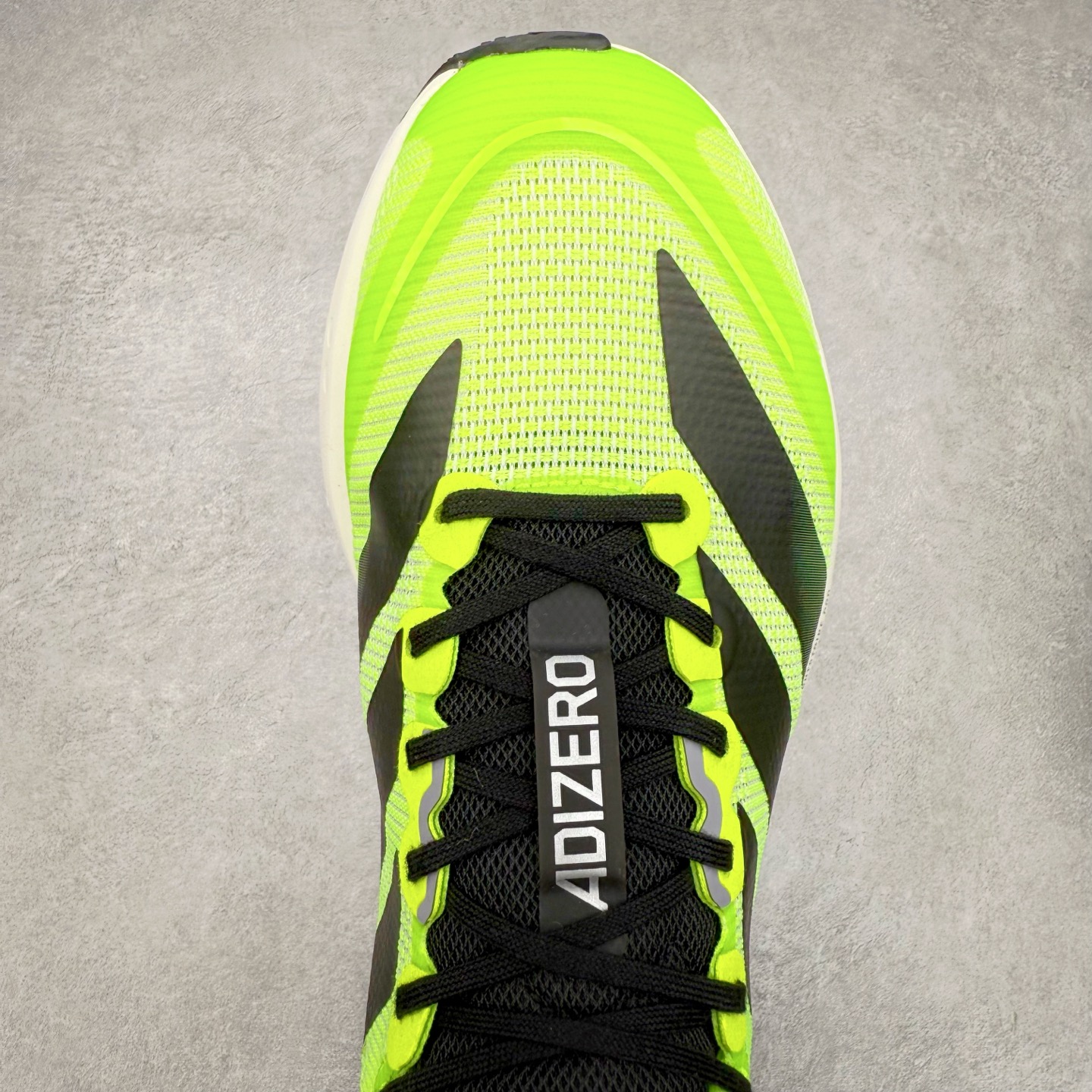 图片[4]-AD Adizero Boston 13 夏季透气网眼竞速跑鞋 JS4933 融合Lightstrike和Lightstrike Pro技术 采用乙烯/乙酸乙烯酯(EVA)材质 打造舒适中底 含ENERGYROD能量碳柱 旨在为步伐添活力 尺码：36 36.5 37 38 38.5 39 40 40.5 41 42 42.5 43 44 44.5 45-选品中心