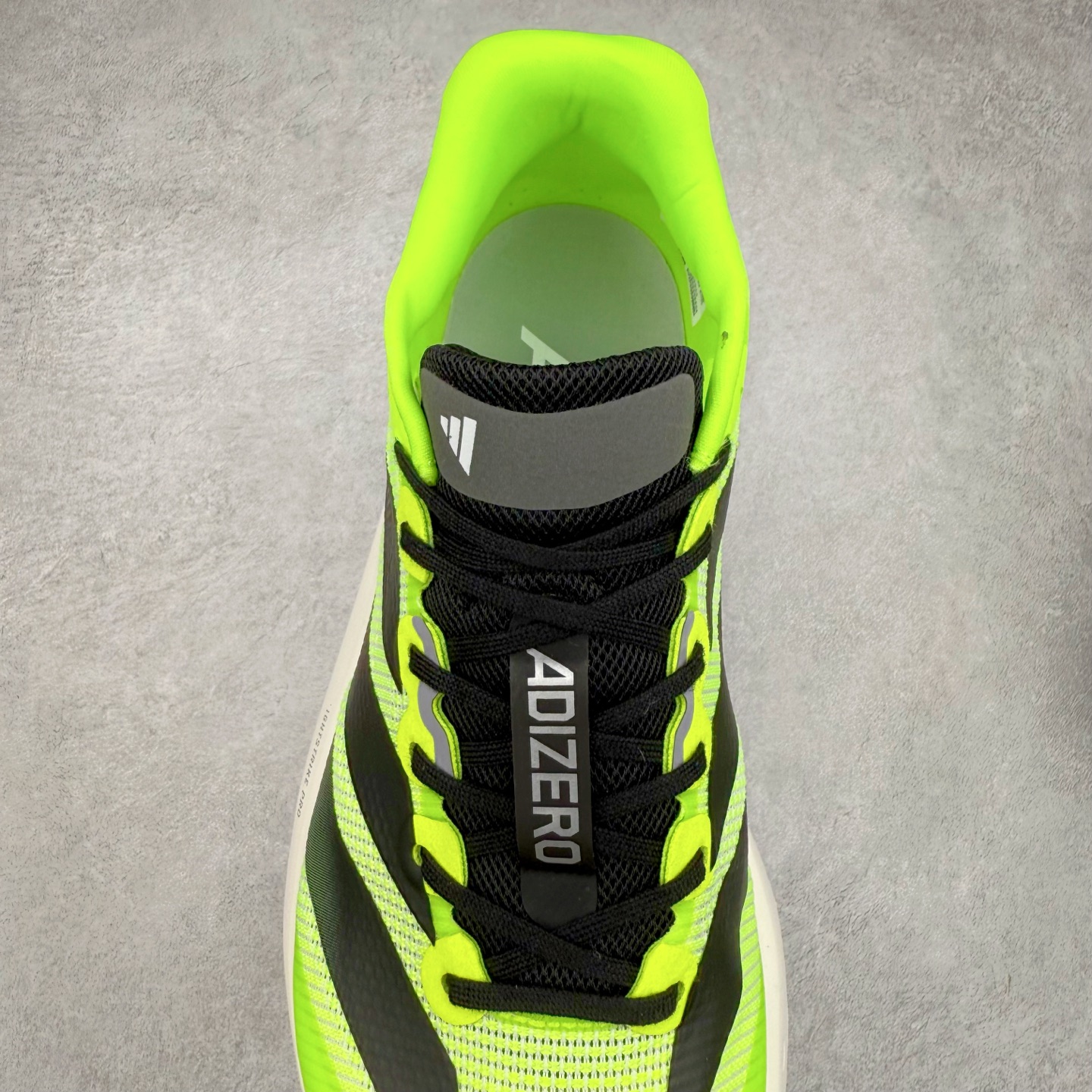 图片[5]-AD Adizero Boston 13 夏季透气网眼竞速跑鞋 JS4933 融合Lightstrike和Lightstrike Pro技术 采用乙烯/乙酸乙烯酯(EVA)材质 打造舒适中底 含ENERGYROD能量碳柱 旨在为步伐添活力 尺码：36 36.5 37 38 38.5 39 40 40.5 41 42 42.5 43 44 44.5 45-选品中心