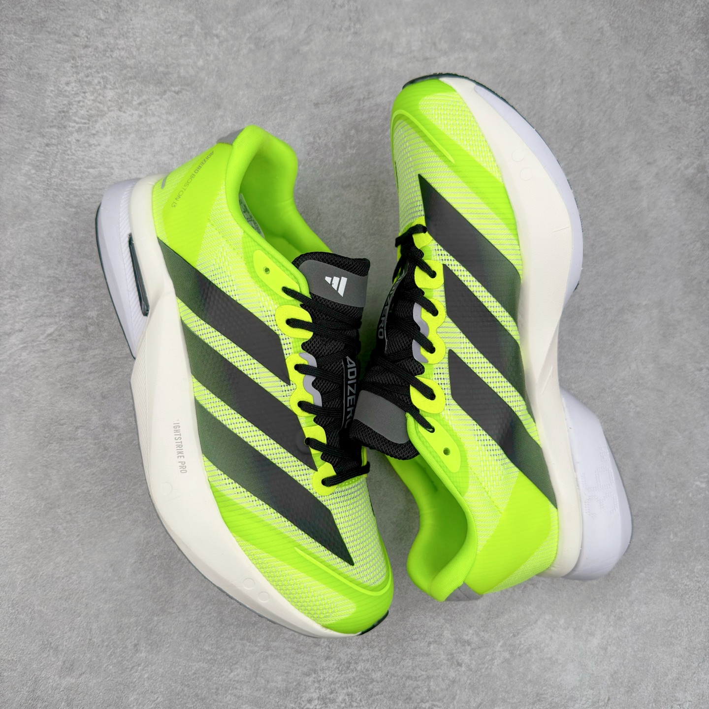 图片[3]-AD Adizero Boston 13 夏季透气网眼竞速跑鞋 JS4933 融合Lightstrike和Lightstrike Pro技术 采用乙烯/乙酸乙烯酯(EVA)材质 打造舒适中底 含ENERGYROD能量碳柱 旨在为步伐添活力 尺码：36 36.5 37 38 38.5 39 40 40.5 41 42 42.5 43 44 44.5 45-选品中心