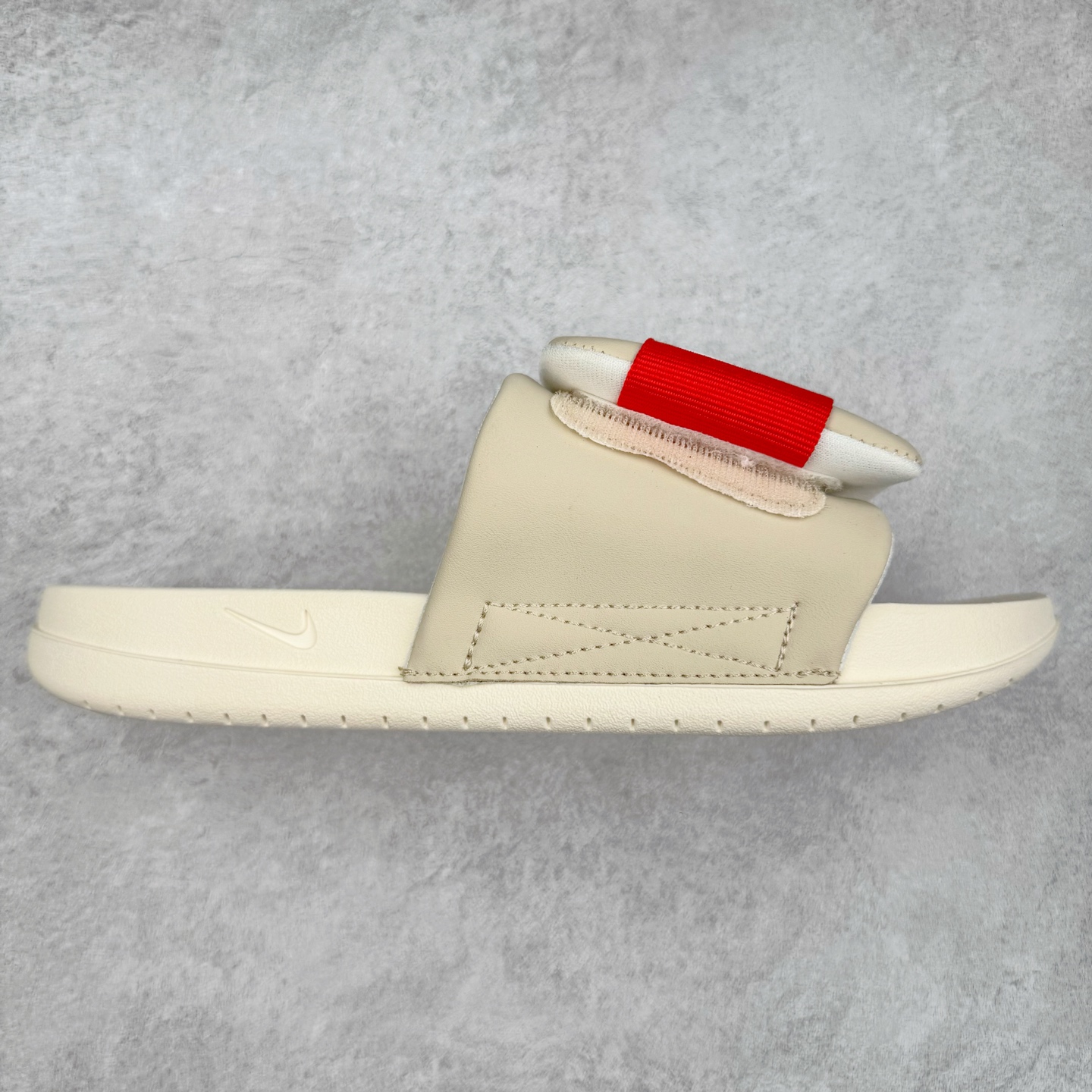 图片[15]-NK Offcourt Adiust Slide 运动拖鞋 男女同款 微翘式鞋头设计 响应灵活 保护脚趾 采用经典鞋型 融入全新细节点缀 整体简约且富有质感 鞋底耐磨材质搭配丰富的防滑底纹设计 可平稳抓地 不易打滑 尺码：36 36.5 37.5 38 38.5 39 40 40.5 41 42 42.5 43 44 44.5 45-选品中心