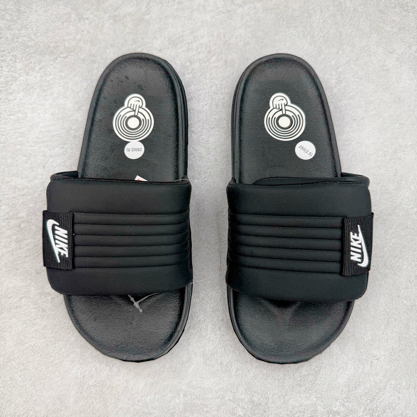 图片[11]-NK Offcourt Adiust Slide 运动拖鞋 男女同款 微翘式鞋头设计 响应灵活 保护脚趾 采用经典鞋型 融入全新细节点缀 整体简约且富有质感 鞋底耐磨材质搭配丰富的防滑底纹设计 可平稳抓地 不易打滑 尺码：36 36.5 37.5 38 38.5 39 40 40.5 41 42 42.5 43 44 44.5 45-选品中心