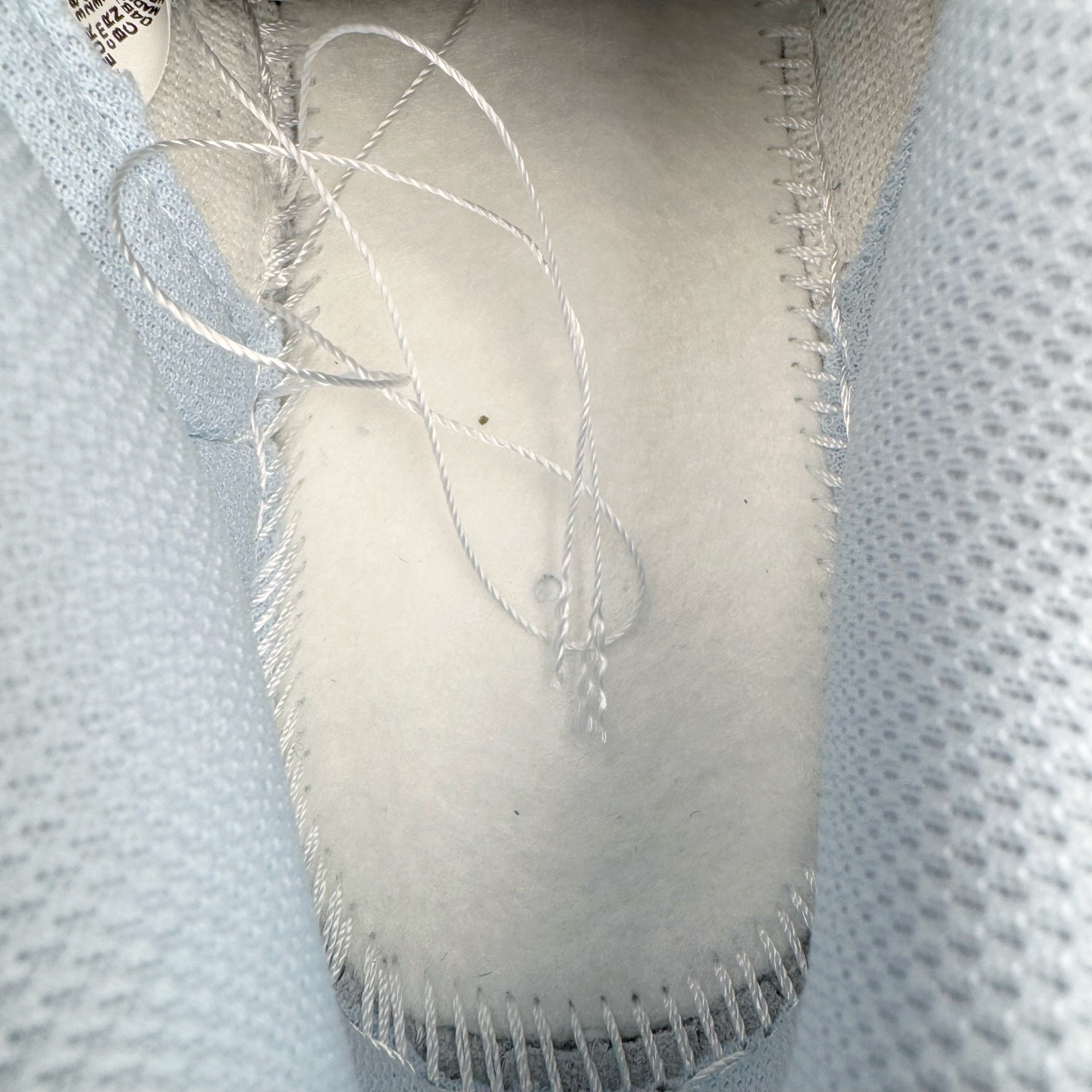 图片[12]-＃YC纯原 NK Dunk Low 冰川蓝 IB7311-100 实力大厂出品 新配色陆续开发 利润个位数只为口碑 全套原纸板楦头开发 确保原汁原味 完美呈现DUNK版型 一比一鞋头弧度高度鞋身弧度 此版本只针对中端市场 皮料材质有所更替 其他数据细节工艺流程均保持一致 绝不口嗨 细节品控鞋型随意对比 独家私模官方第六代原厂航空铝磨具打磨大底 鞋头坡度极致还原 无解鞋型 原盒原配 圈内天花板工艺 原厂玻璃冲刀 超高清洁度 全鞋零毛边皮料切割 原厂中底布点胶 中底布拉帮走线遵循公司 尺码：36 36.5 37.5 38 38.5 39 40 40.5 41 42 42.5 43 44 44.5 45 46-选品中心