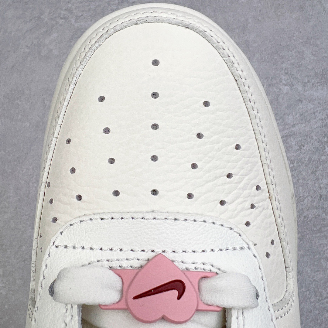 图片[15]-＃LJ渠道版福利 NK Wmns Air Force 1\’07 Low \\\”Valentine’s Day\\\” 空军一号低帮经典百搭休闲运动板鞋“米白粉酒红樱桃情人节”FD4616-161 贝利原厂特供头层皮料 全鞋电脑针车 工整有序 原厂港宝加持完美还原灵魂版型 原盒原配从里到外百分百还原 原厂全头层原厂皮料 原标原盒 内置Sole气垫 中底白色背胶 中底划线 已经无限的接近公司 原厂楦头 原厂刺绣 后跟弧度修正 正确中底四线防伪 尺码对应库存明细‼️-选品中心